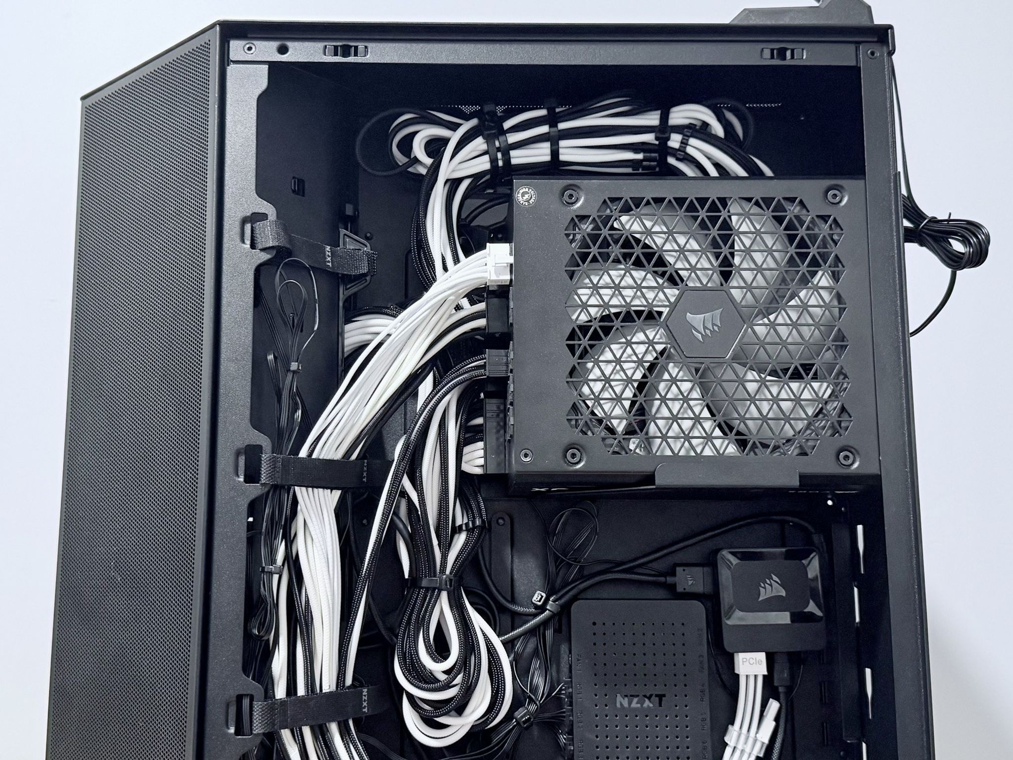 Checkmate Radeon RX 9070 Challenger OC 16GB
