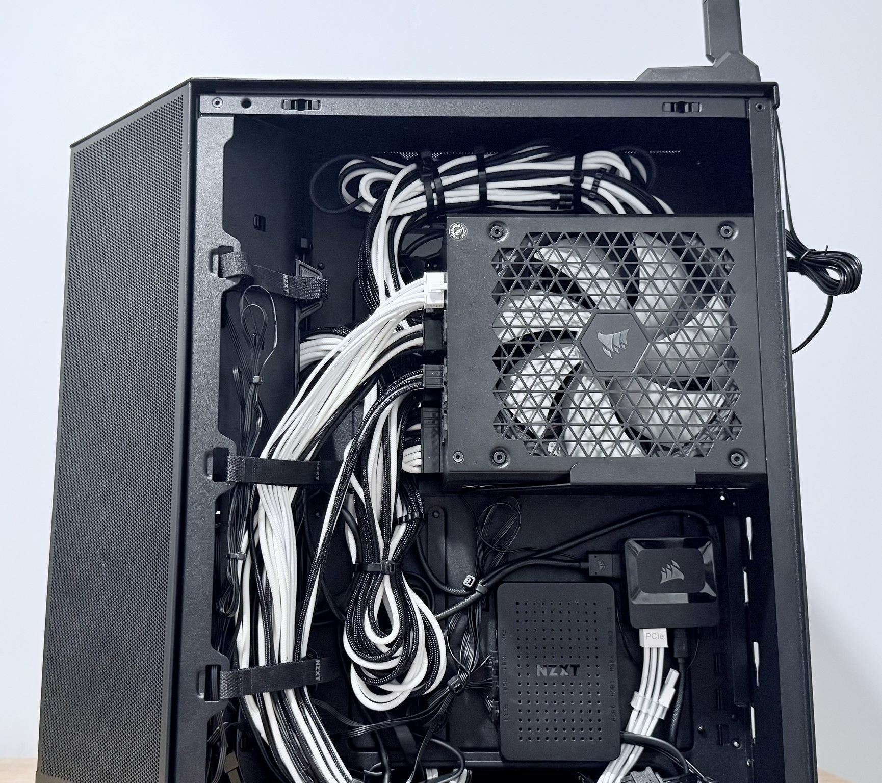 Checkmate Radeon RX 9070 Challenger OC 16GB