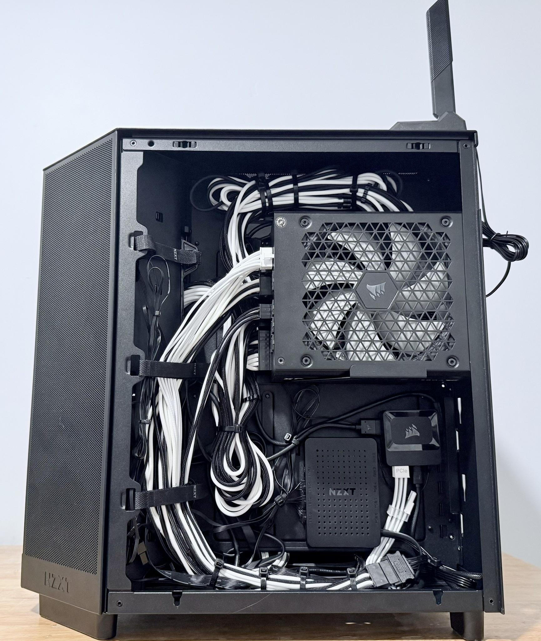 Checkmate Radeon RX 9070 Challenger OC 16GB