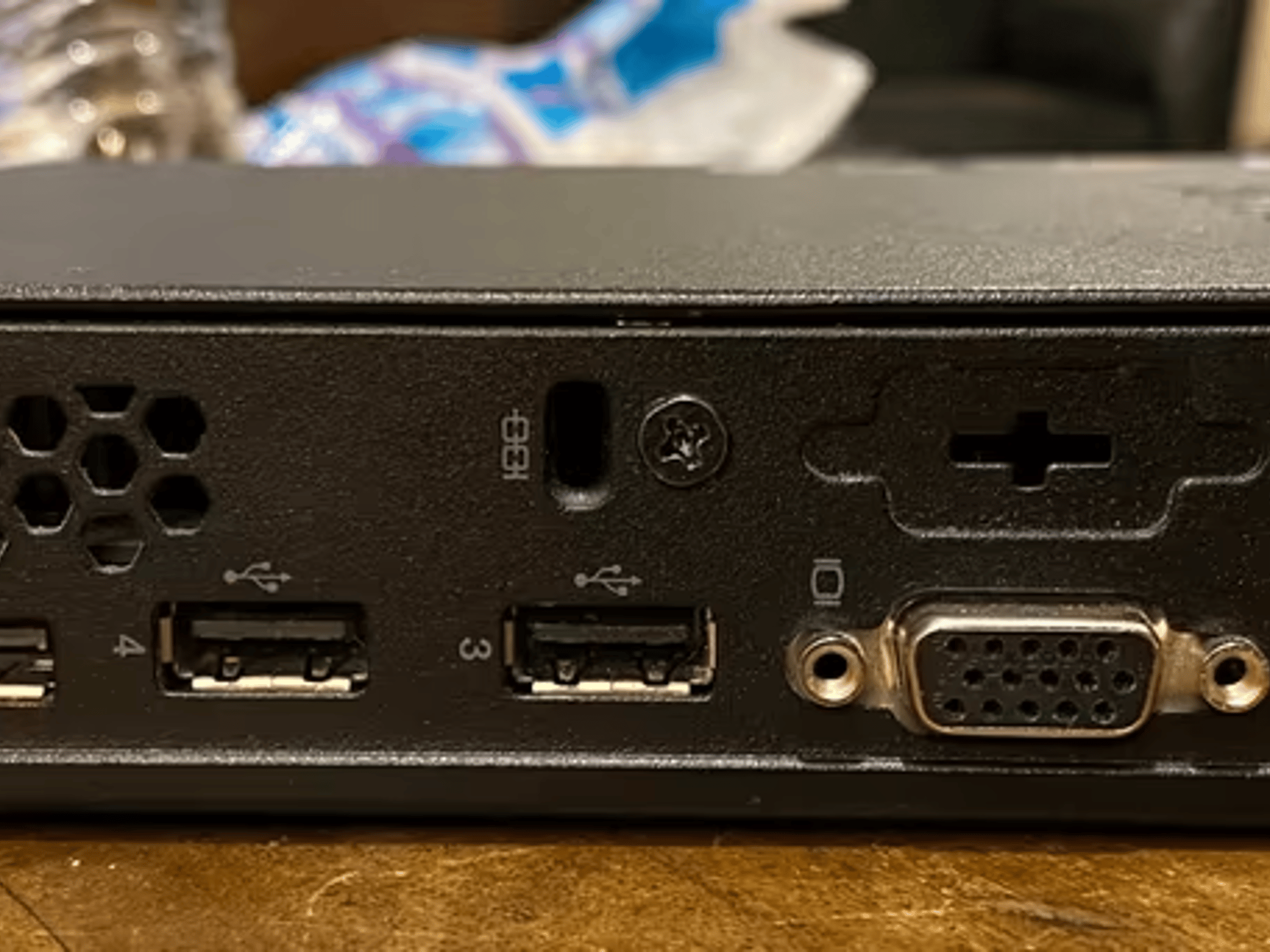 Lenovo ThinkCentre M72e - MFF - Intel i3-3220T - Windows 10 Pro - 128GB SSD - 8GB RAM - Disc Drive