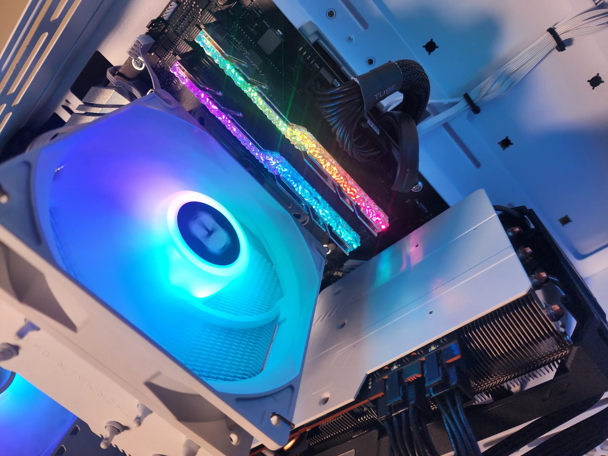 1080p / light 1440p Gaming PC (Ryzen 5600x, RX5700xt 8gb, 32gb gskil ddr4 royal, 1tb nvme)