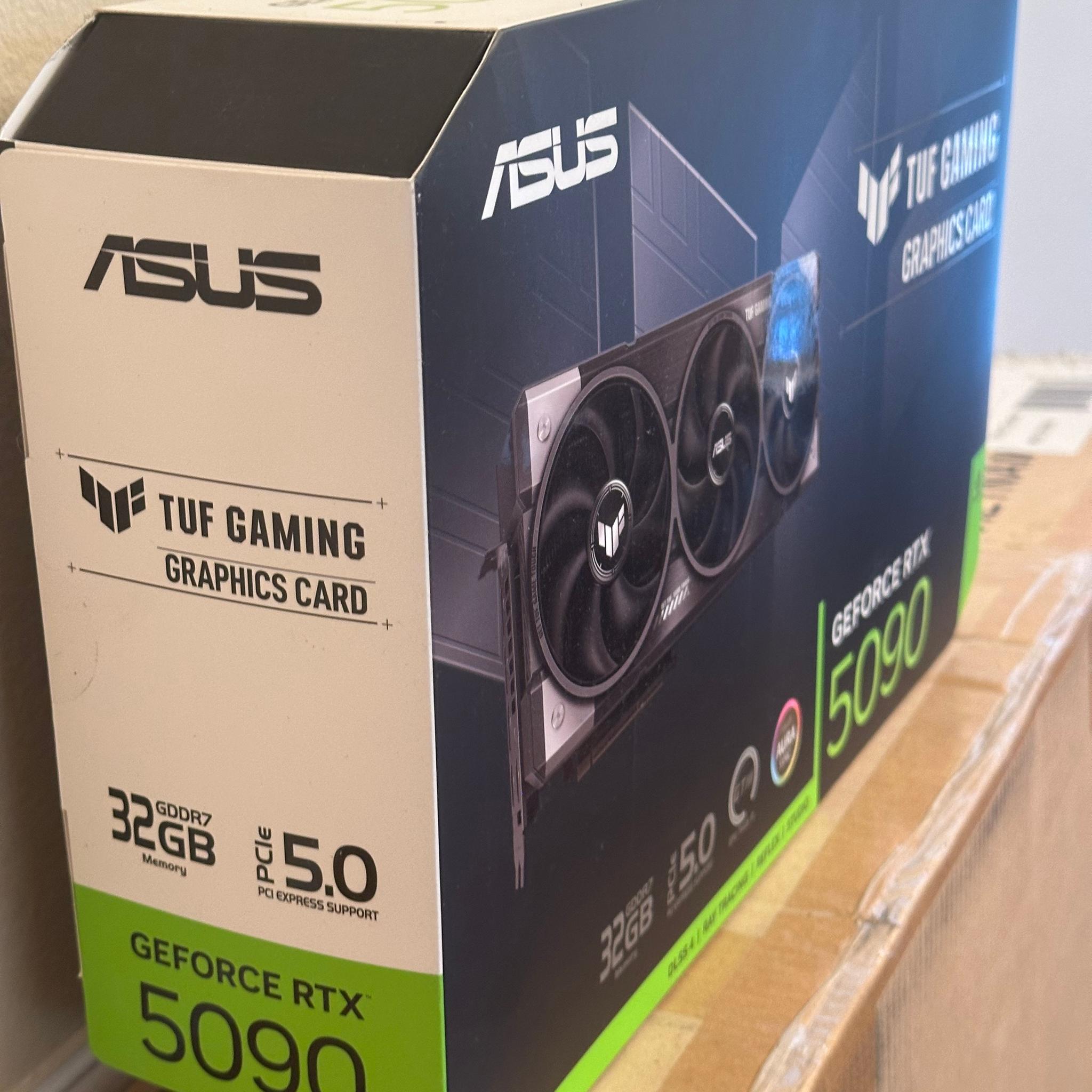 BNIB ASUS TUF Gaming GeForce RTX 5090 32 GB GDDR7 (includes RE: Requiem steam code)