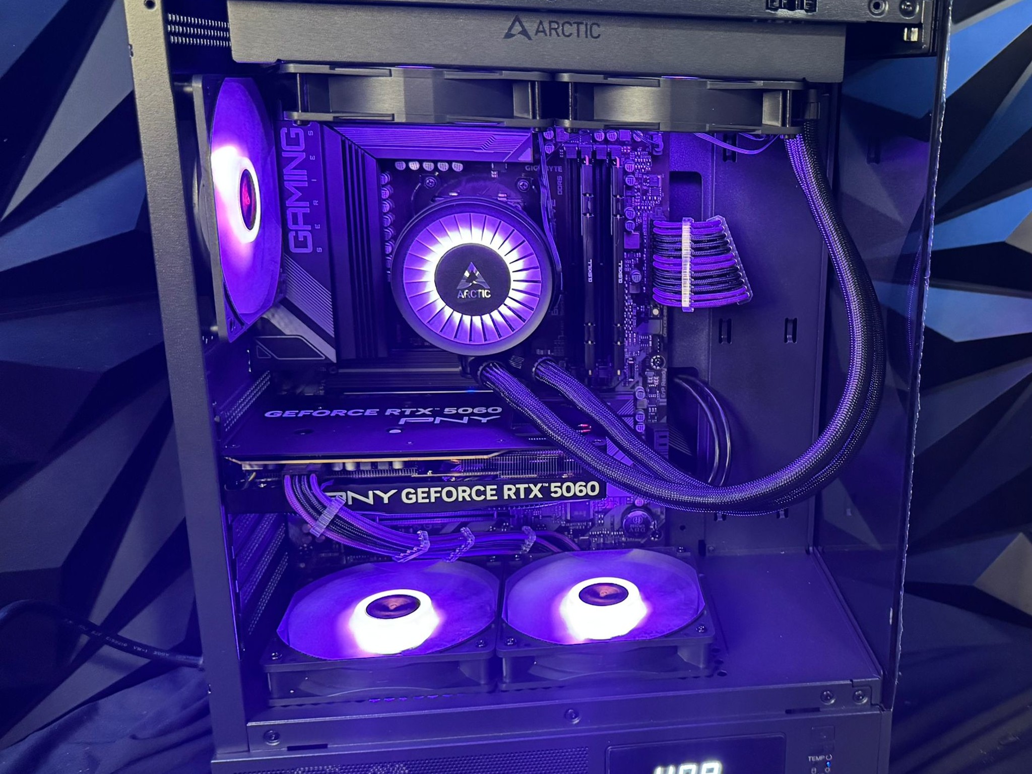 🎭 Purple Rain 🌧️💜 Ryzen 5 9600X| RTX 5060|  32 GB DDR5| 2 TB NVMe