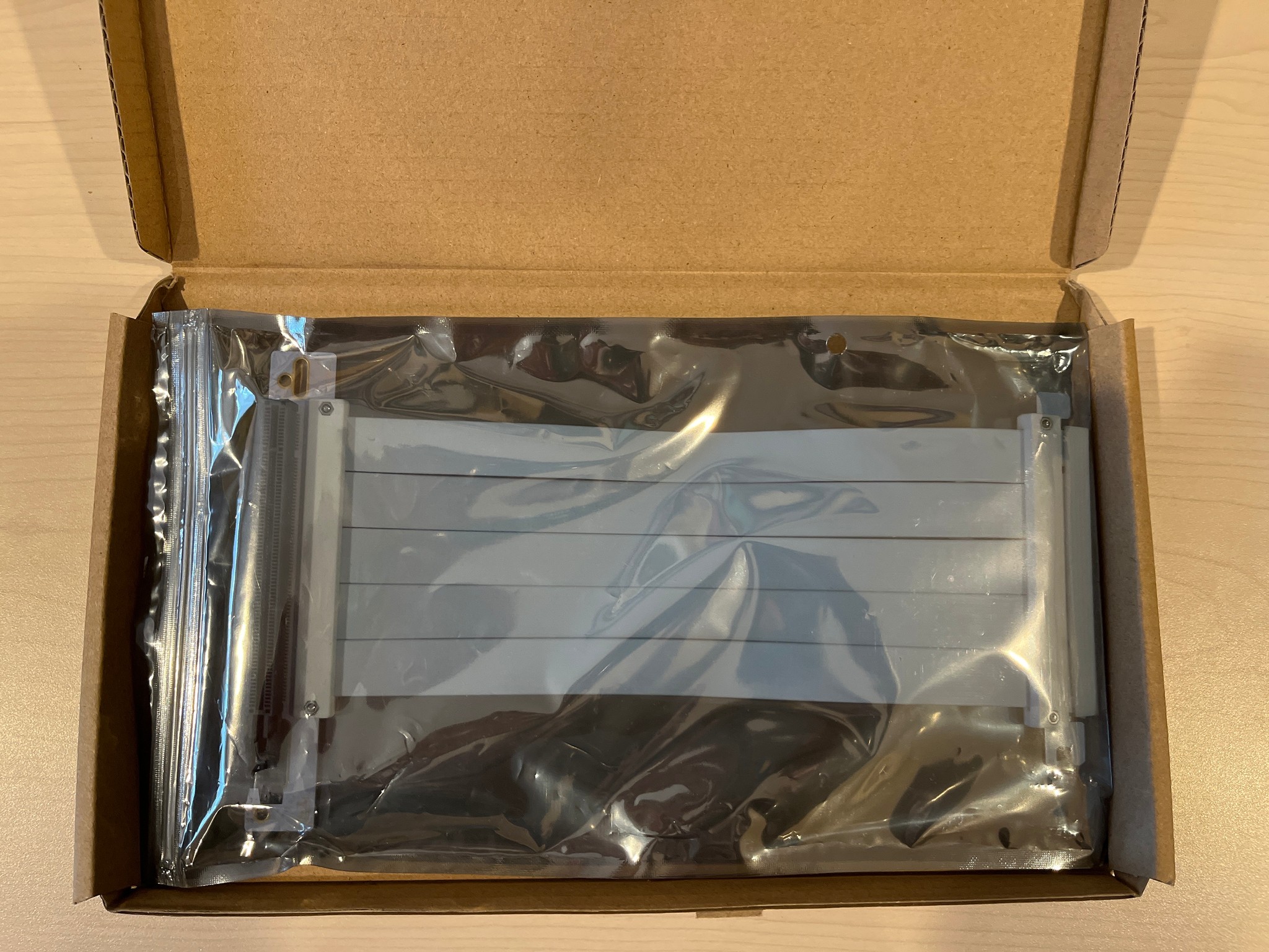 White PCIE Gen 4 Riser Cable - 200mm