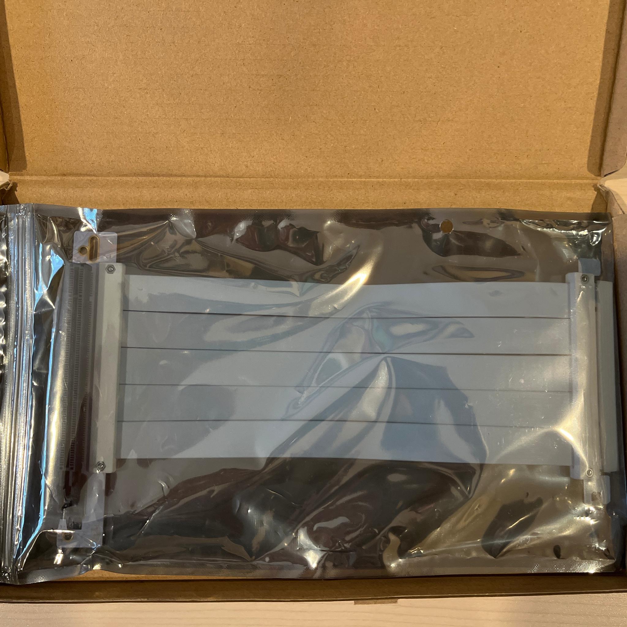 White PCIE Gen 4 Riser Cable - 200mm