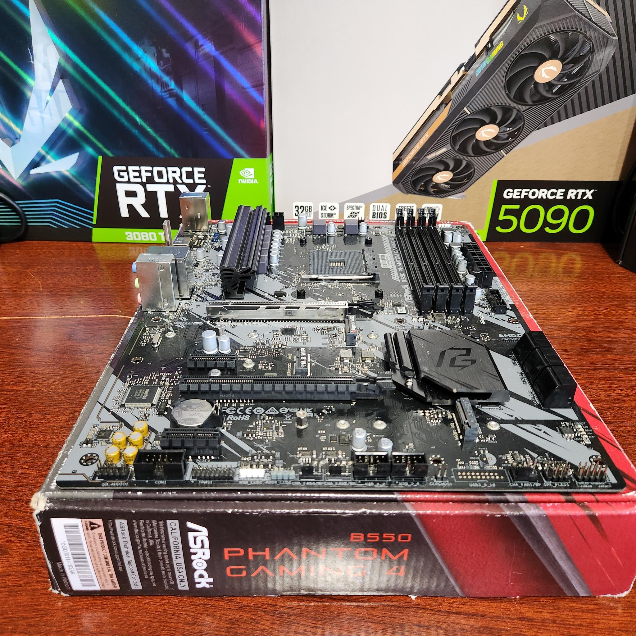 *FOR PARTS* ASRock B550 Phantom Gaming 4/ac AM4 AMD B550 SATA 6Gb/s ATX AMD Motherboard