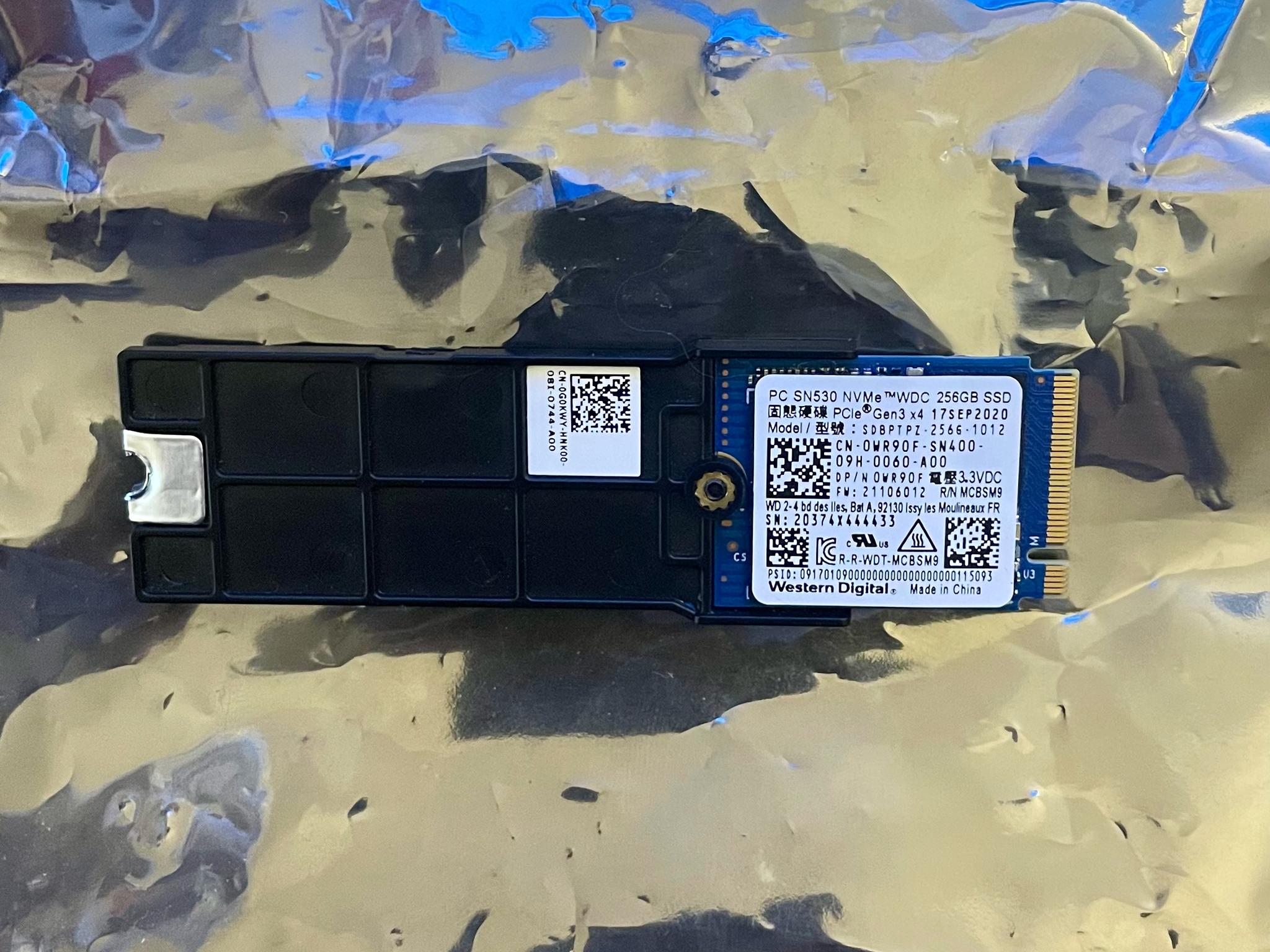 Western Digital 256GB Gen3 x 4 m.2 w/2280 adapter