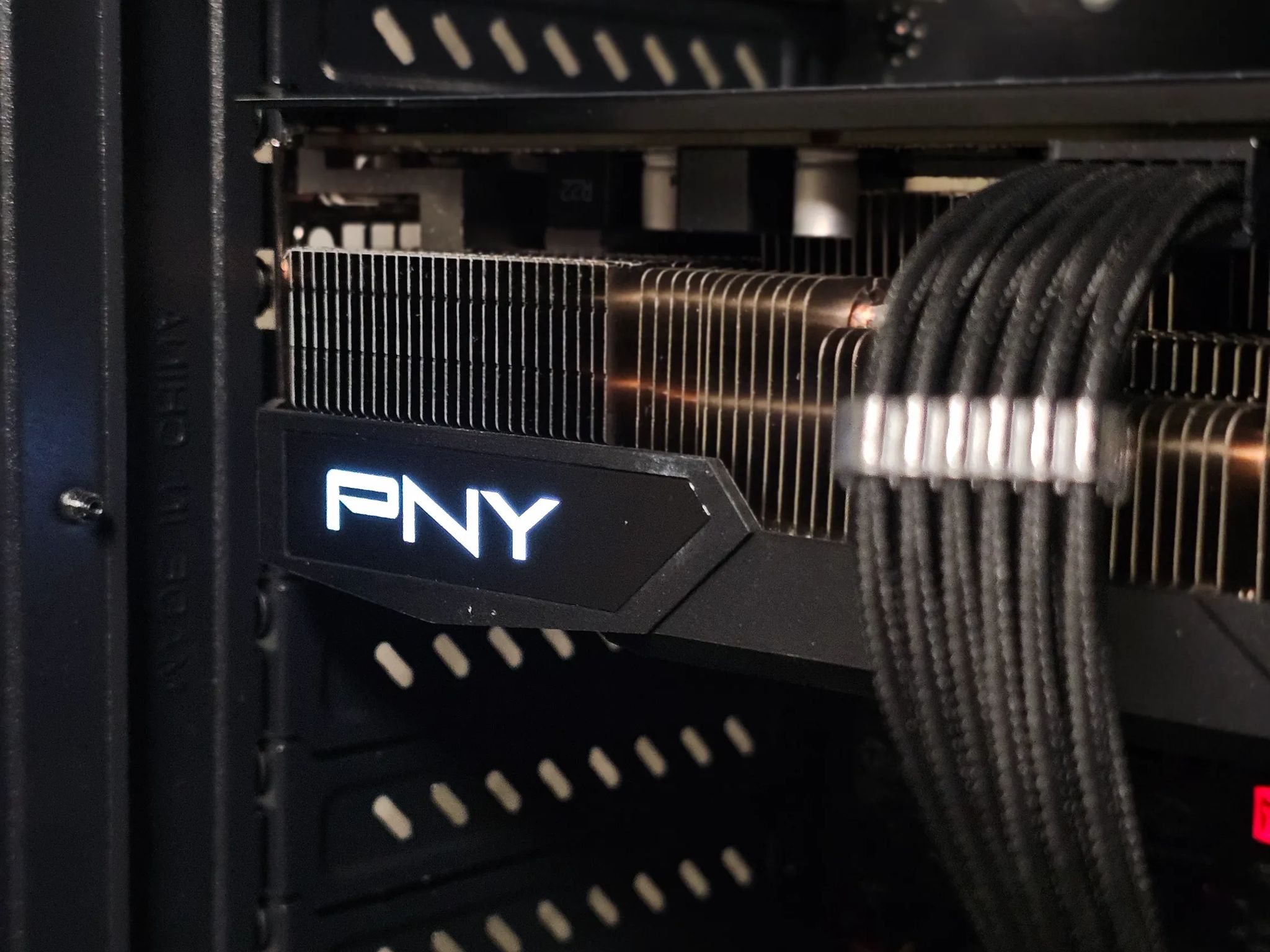 X-Mas Sale 1440p / RTX 3070-Ti 8GB / Ryzen 7 5800x / 32GB DDR4 / 1TB SSD