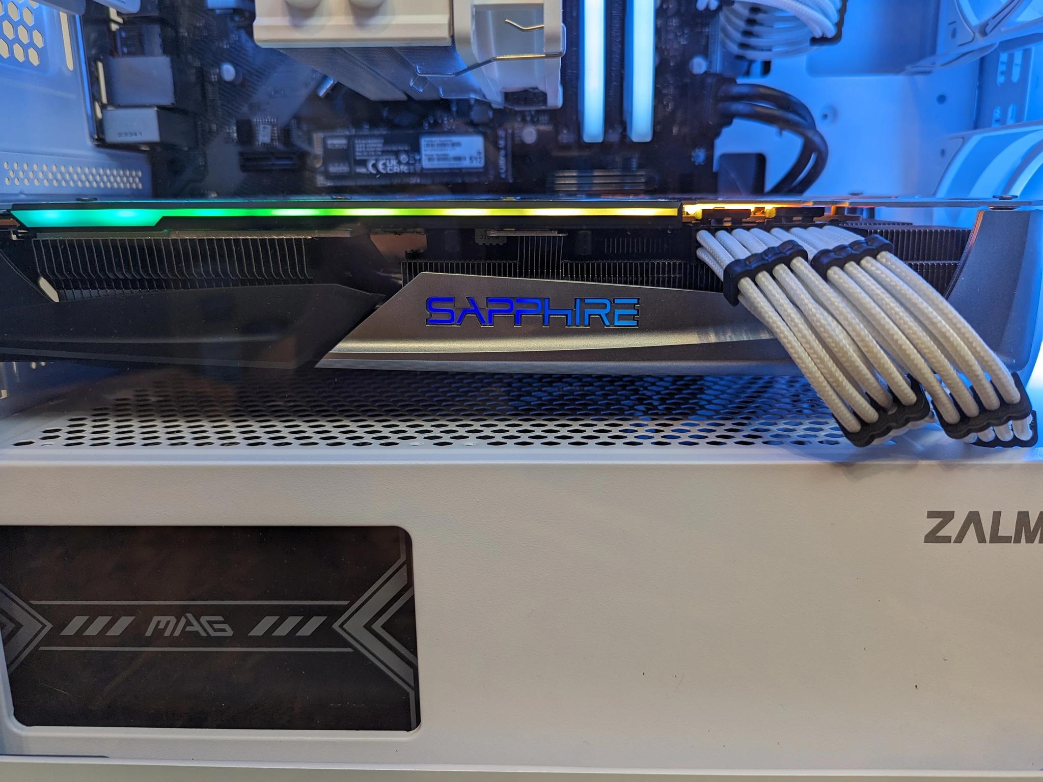 White RGB Mid-Range Gaming PC - Rx 5700xt, Ryzen 5 2600x, Micro ATX