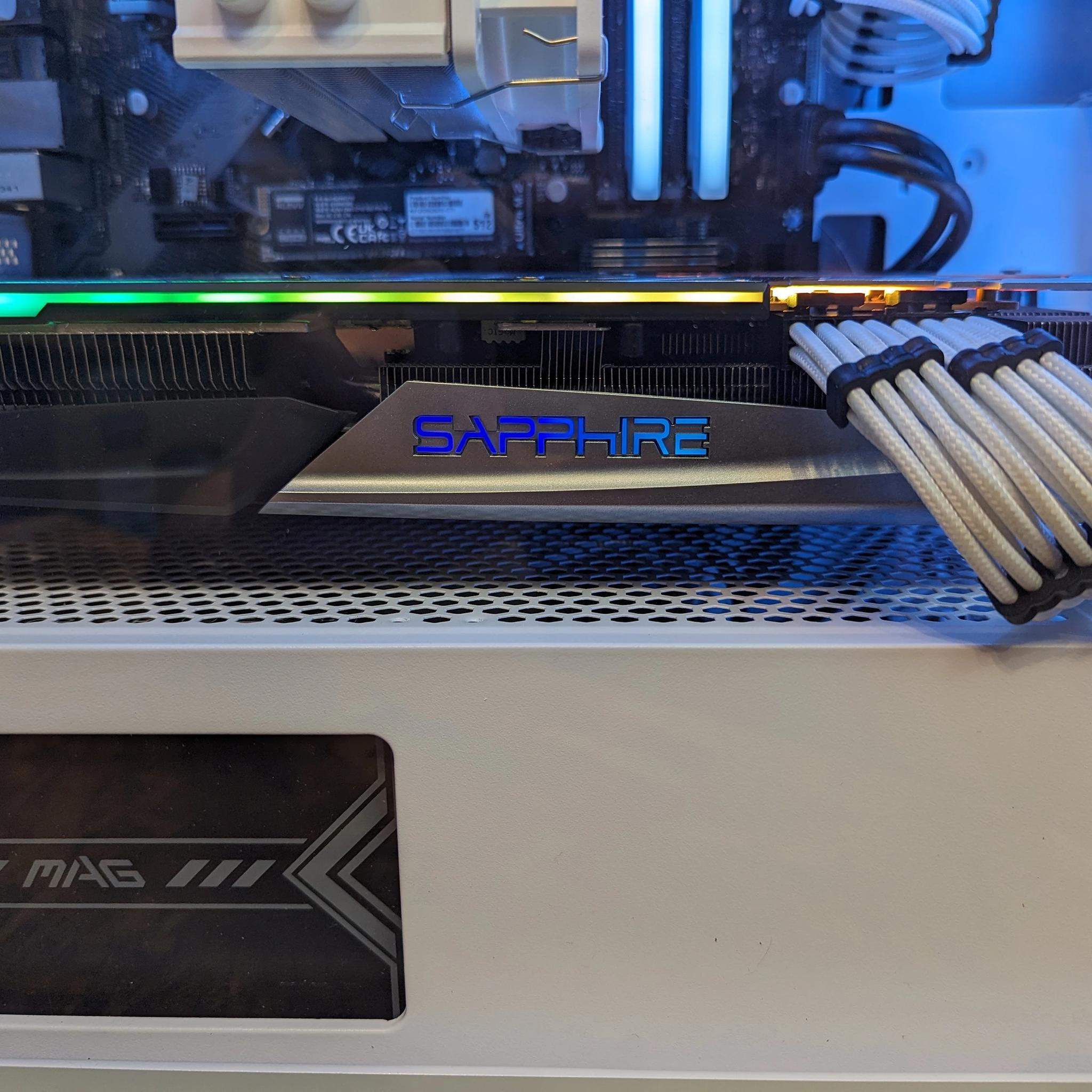 White RGB Mid-Range Gaming PC - Rx 5700xt, Ryzen 5 2600x, Micro ATX