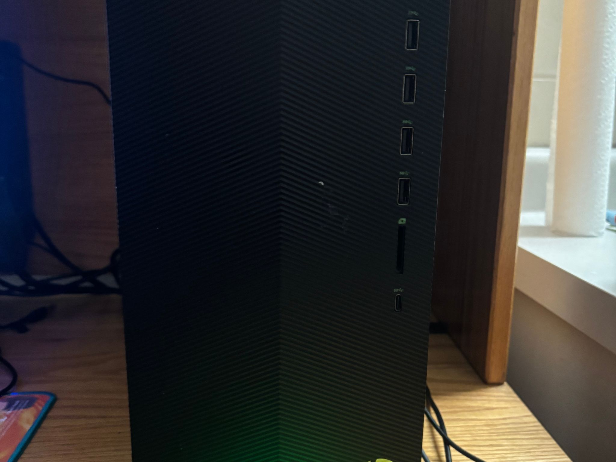 HP Pavilion Gaming Desktop TG01-1xxx
