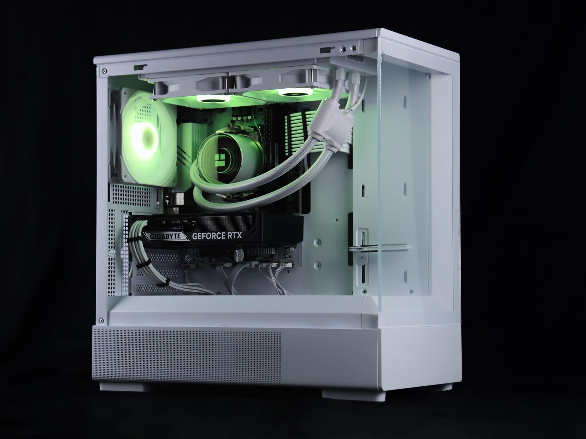 🧊❄️🧊 White Gaming PC – RTX 5060 TI, Ryzen 7 5700X, 32GB RAM, 1TB SSD - WiFi 🧊❄️🧊