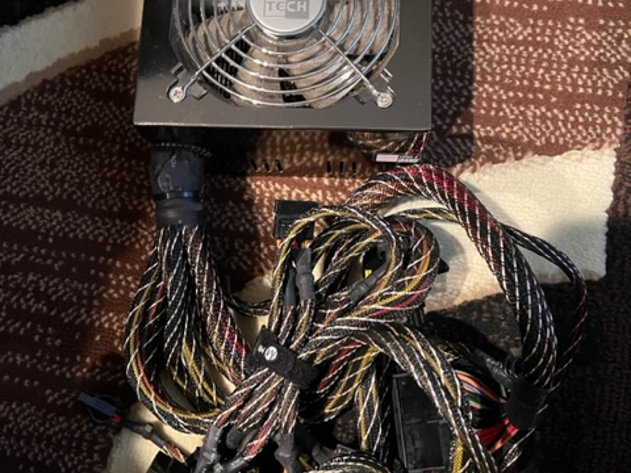 SOLY TECH ATX 600 WATT SWITCHING POWER SUPPLY NON MODULAR  MODEL: SL8600EPS