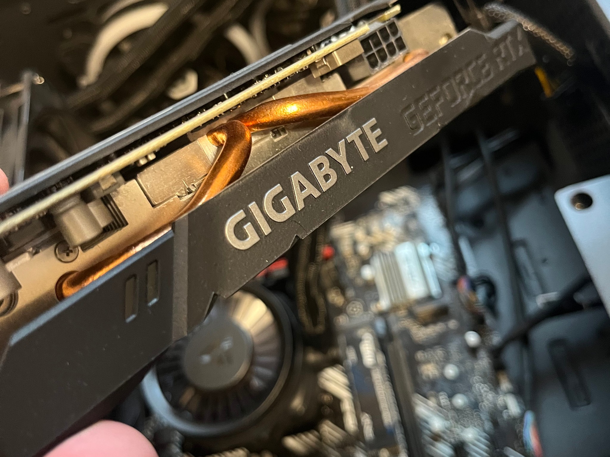 Ryzen 7 3700X | RTX 2060 OC | 32GB DDR4 3600 | 240mm AIO | Clean CyberPowerPC Build