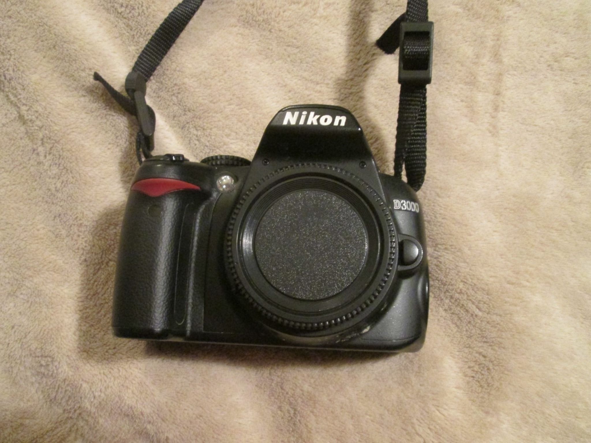 Nikon D3000 With Bag And Accessories