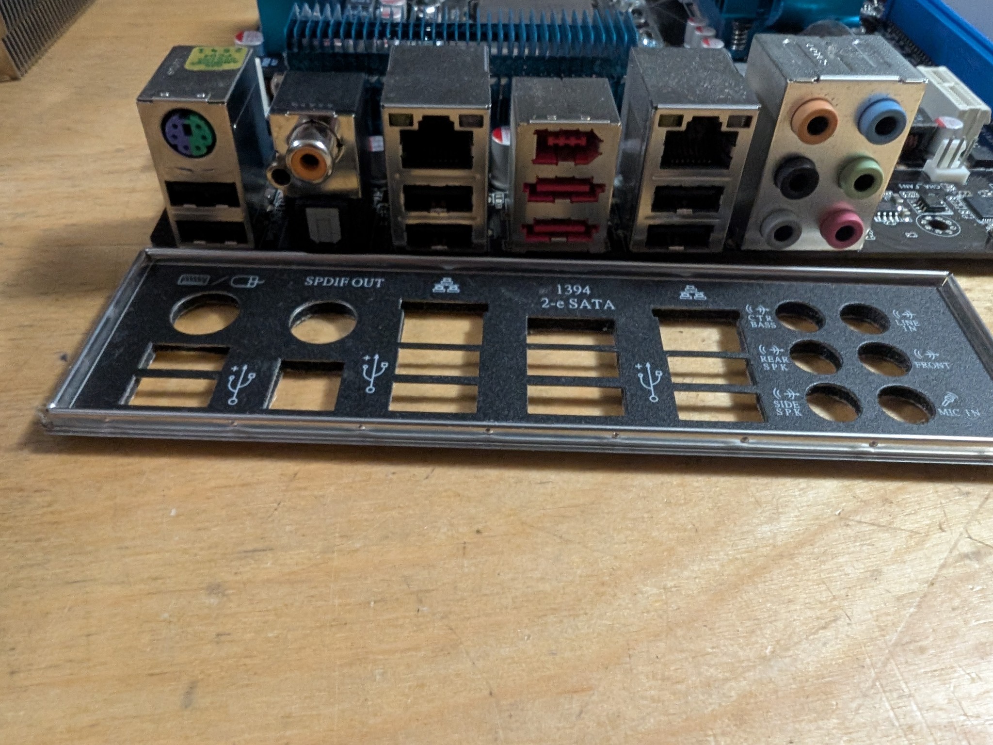 Asus X58 + Core i7 930 + 12GB DDR3 + CPU cooler