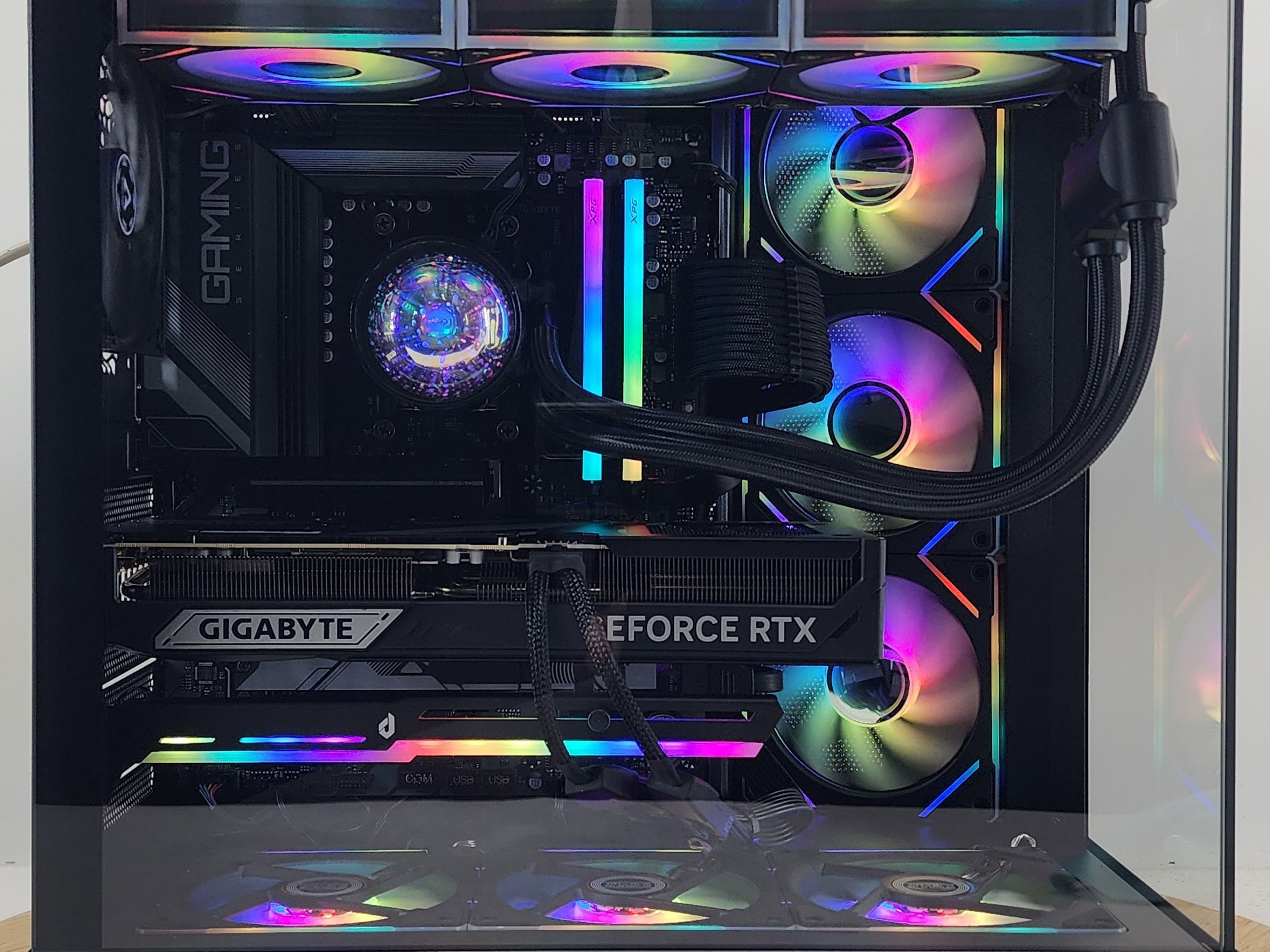 Gaming PC Ryzen 9 9900X 32GB RAM 1TB SSD RTX 5070 Ti 16GB Windows 11 Computer