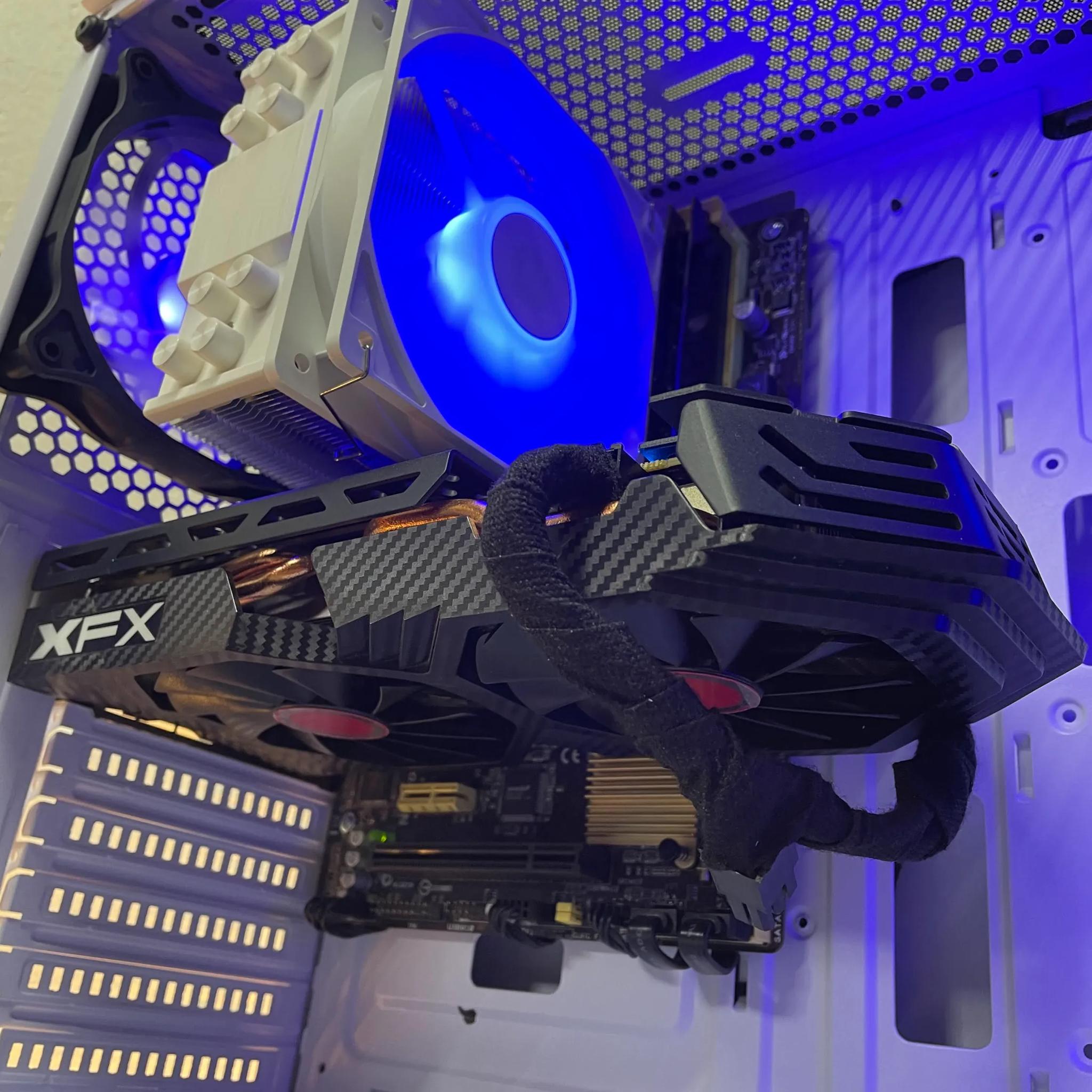 Sleeky Gaming PC | Intel i5 / AMD RX580 / 8GB / 1.1TB Win 11 Pro WiFi