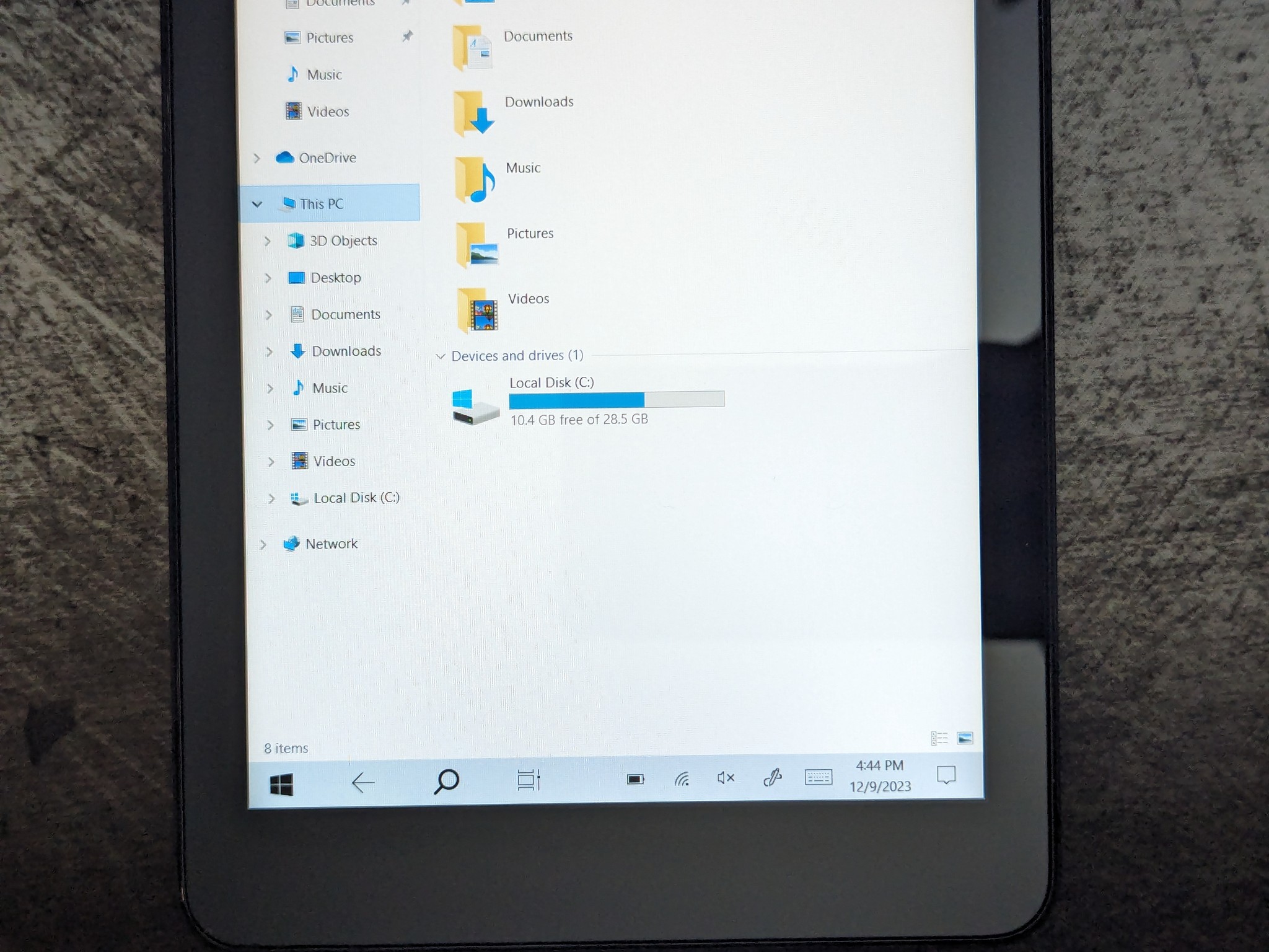 Dell Venue 8 Pro 5830 32GB Windows 10 Tablet with Folio Case and Activation Card