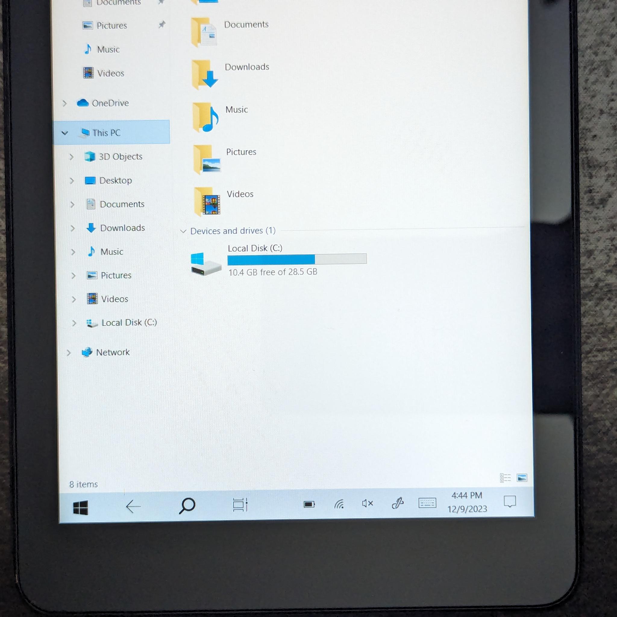 Dell Venue 8 Pro 5830 32GB Windows 10 Tablet with Folio Case and Activation Card