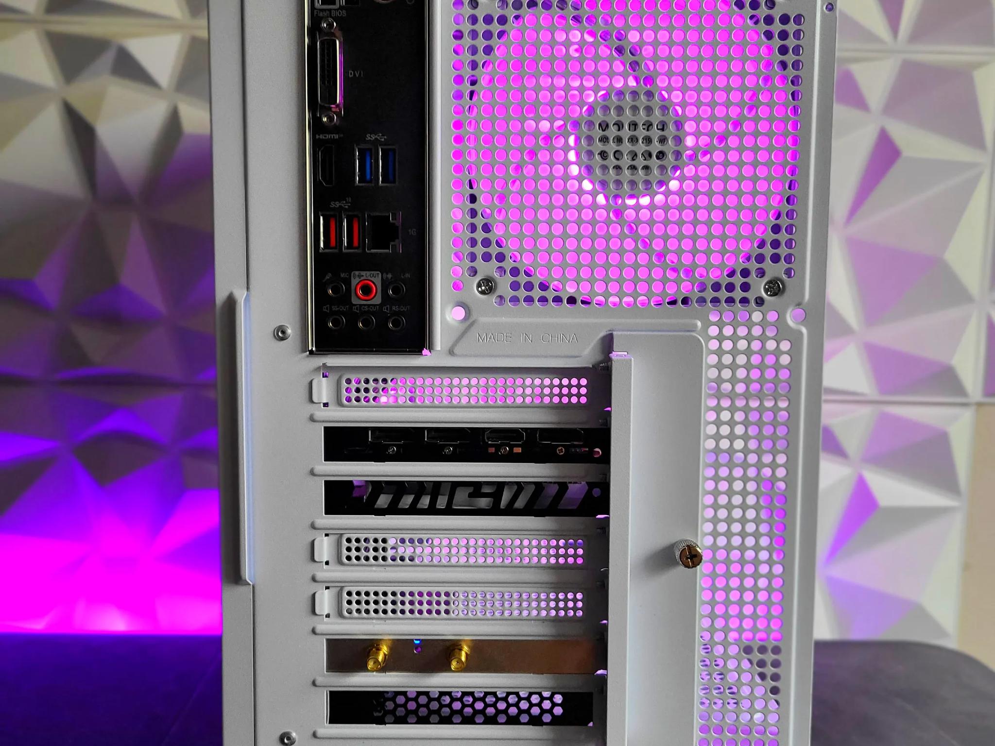 ⚪⚪ AMD Radeon RX 6600 8 GB | AMD Ryzen 7 3800X 8-Core CPU | 16 GB Ram | 1 TB SSD ⚪⚪