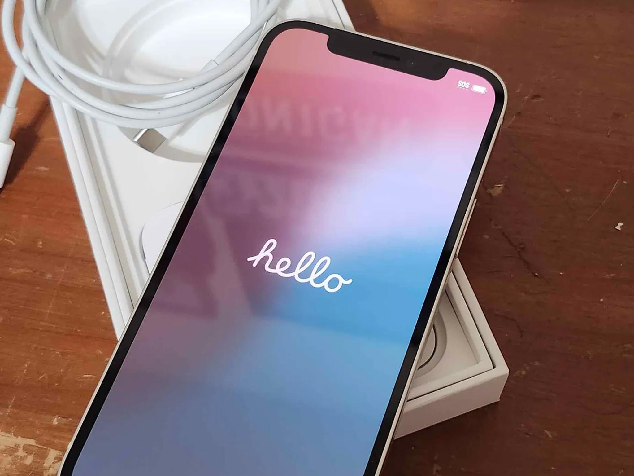 Iphone 12 White (Unlocked)