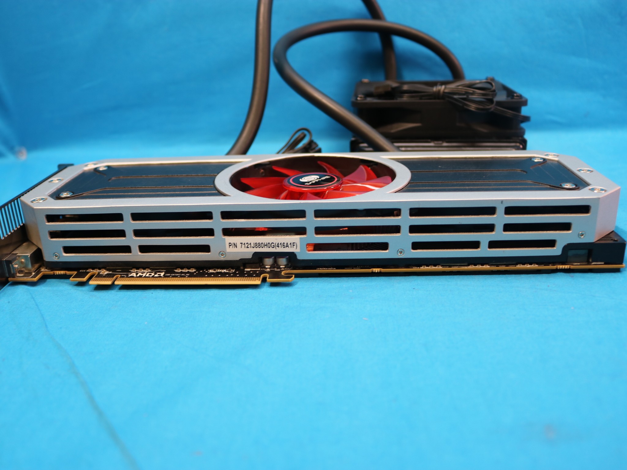 Sapphire AMD Radeon R9 295X2 8GB GDDR5 PCIe 3.0 x16 Desktop GPU - 4084642757