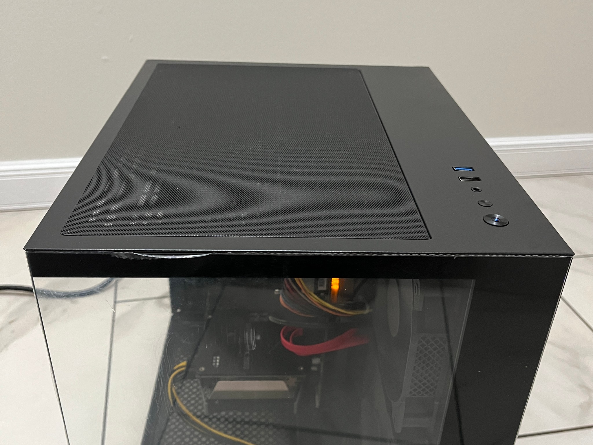 NVIDIA RTX 2060, Intel i5-7500, 16GB RAM, 870 GB Storage, Gaming PC w/ Wi-Fi & Bluetooth