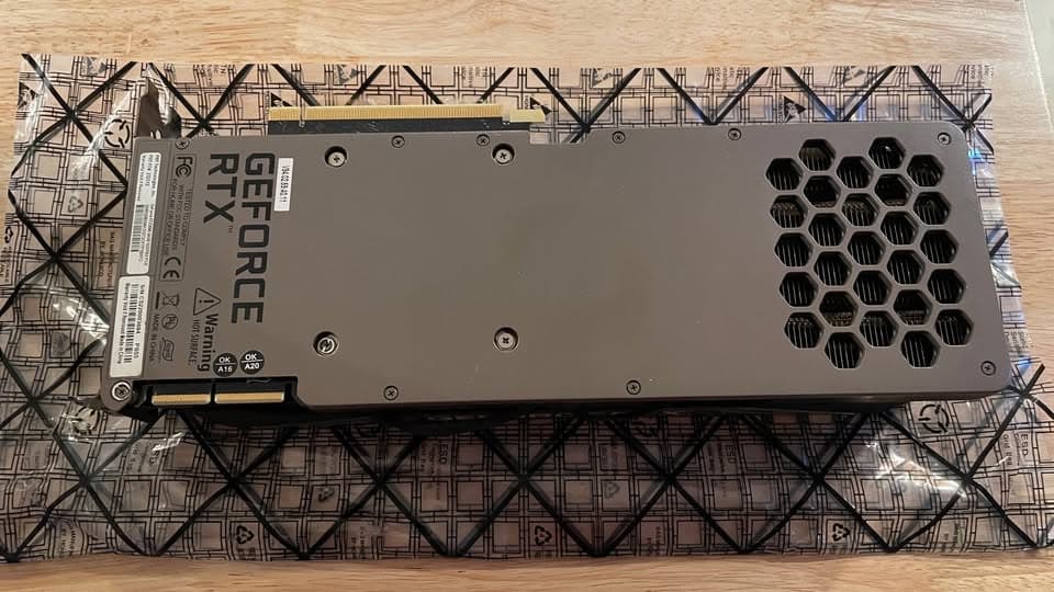PNY GeForce RTX 3090 24gb XLR8 Gaming EPIC-X RGB Triple Fan