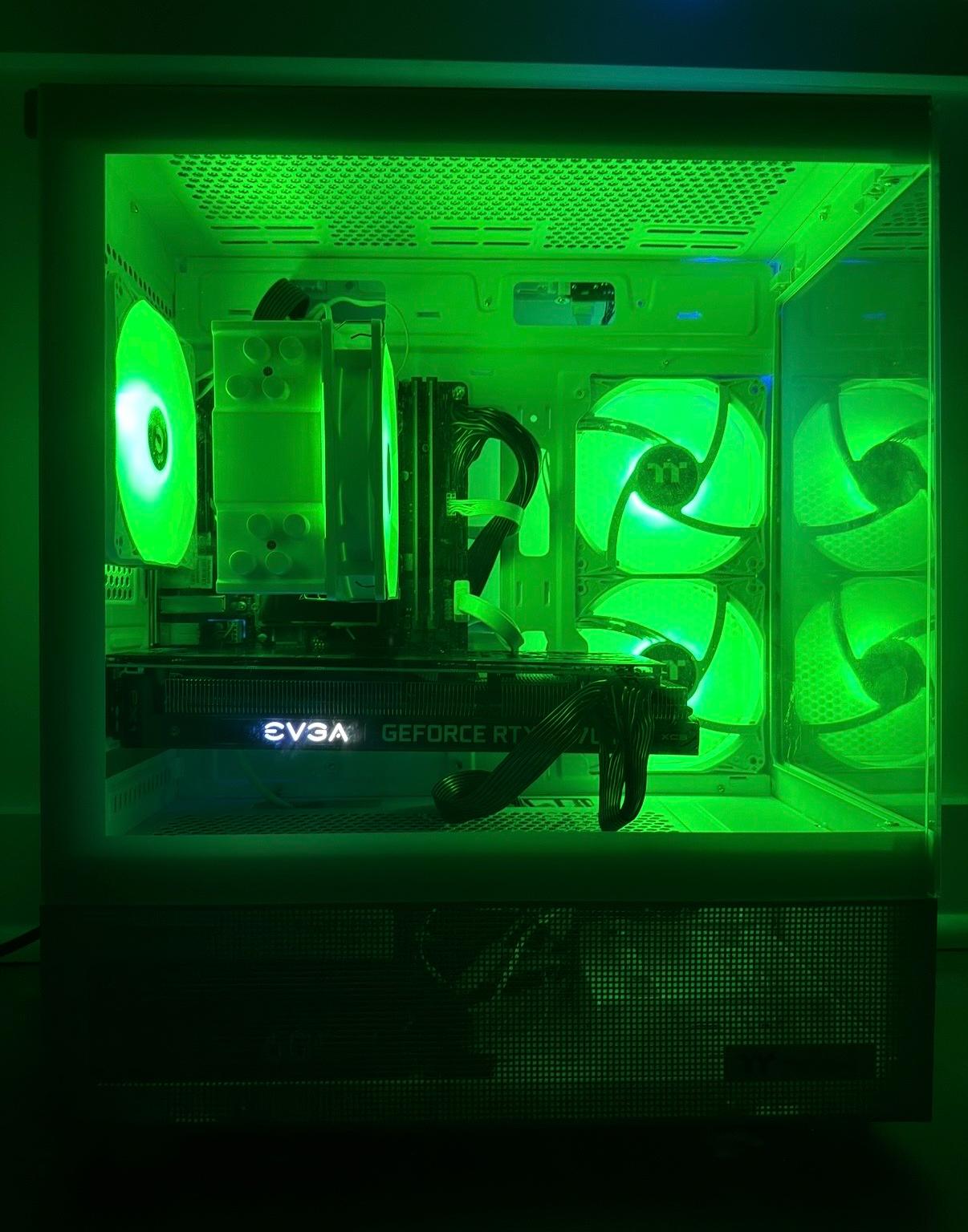 Custom Gaming PC | RTX 3070 ti , i7-9700, 16 GB DDR4 RAM