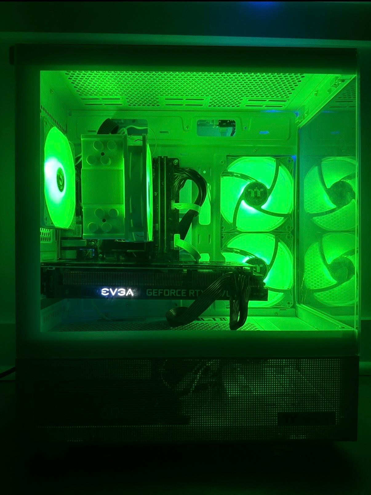 Custom Gaming PC | RTX 3070 ti , i7-9700, 16 GB DDR4 RAM