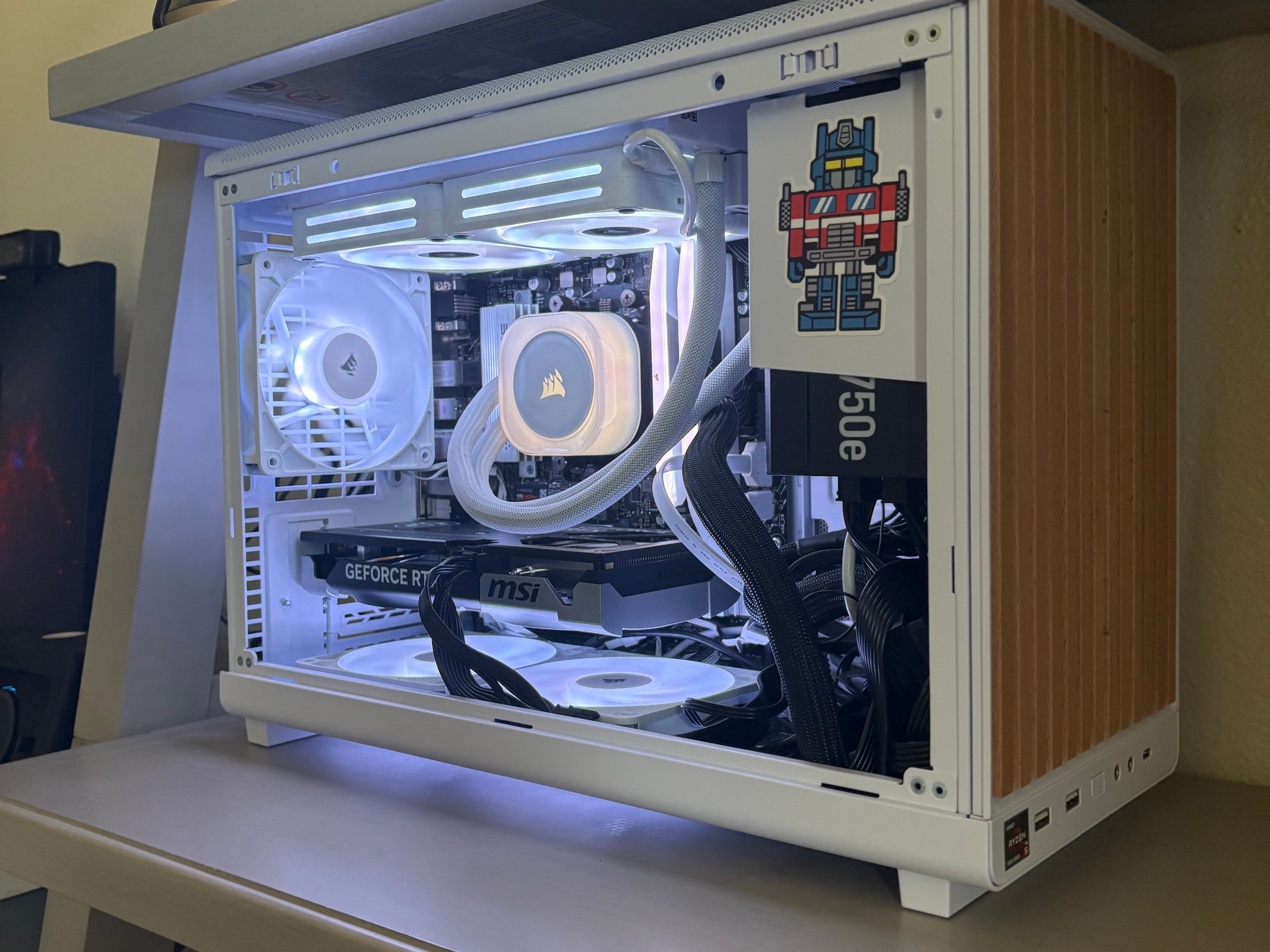 🧊 White RGB Gaming PC — Ryzen 5 7600X + RTX 5060 Ti 16GB + 32GB DDR5 + 1TB M.2 SSD + 256GB SATA SSD