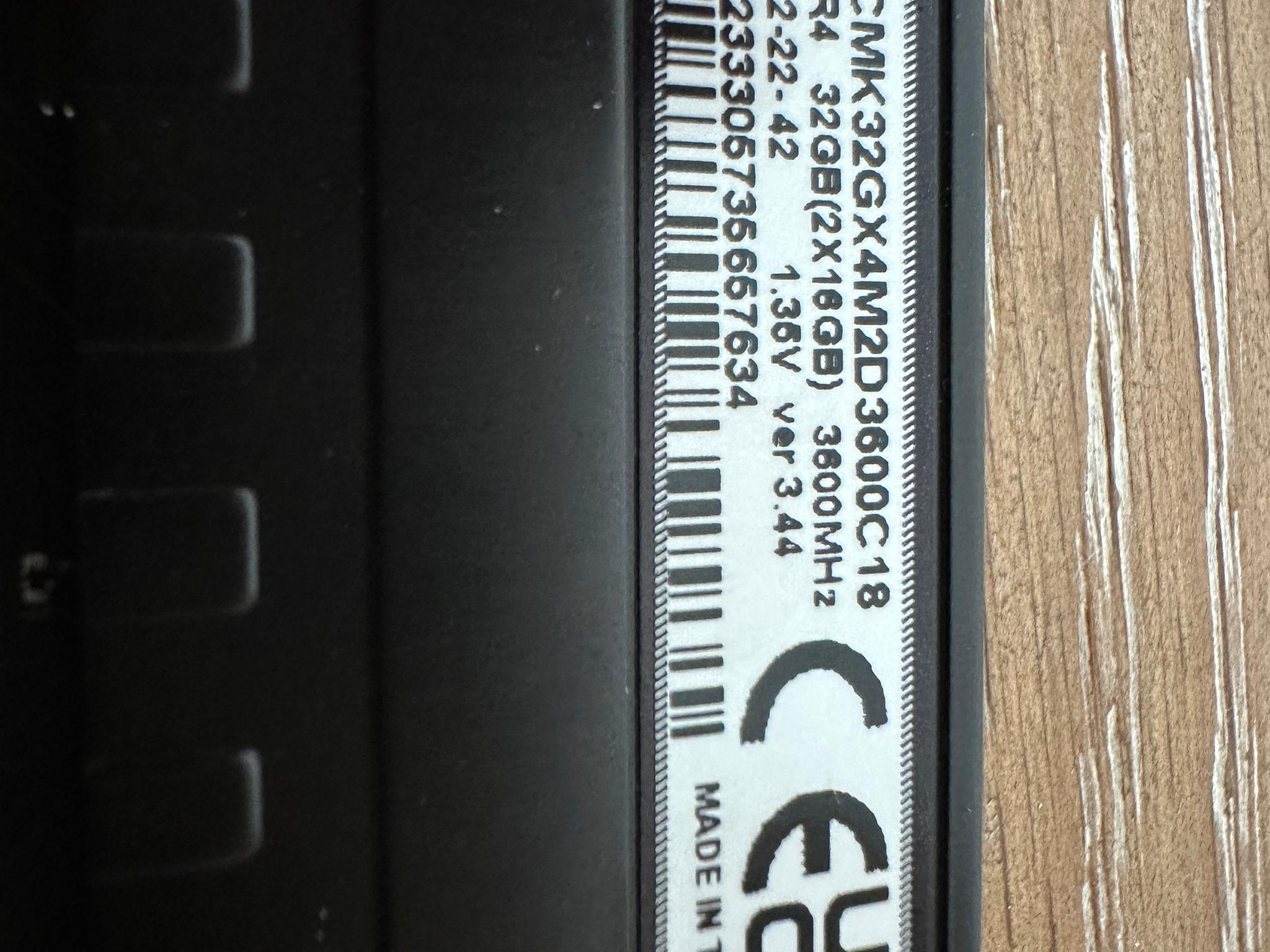 MASSIVE SALE! 32 GB DDR4 Corsair Vengeance LPX 3600MT/s