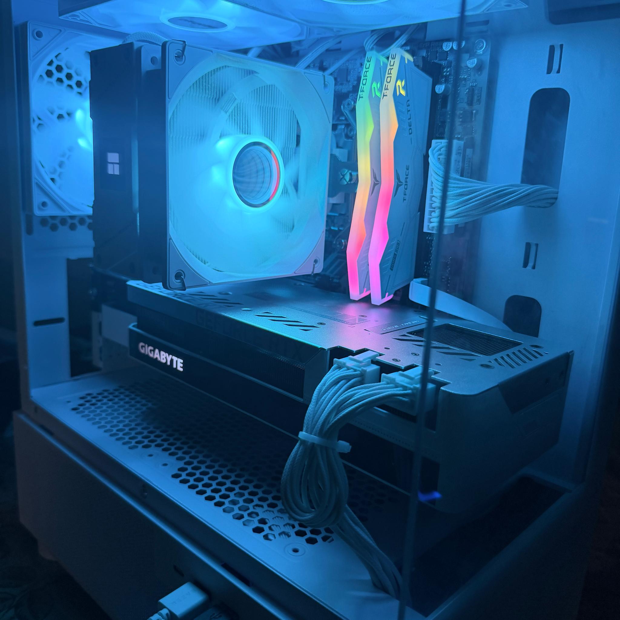 WHITE 3080 Gaming PC | RTX 3080 | 16GB DDR5 | 9600x | 1TB Storage | LCD DISPLAY Cooler