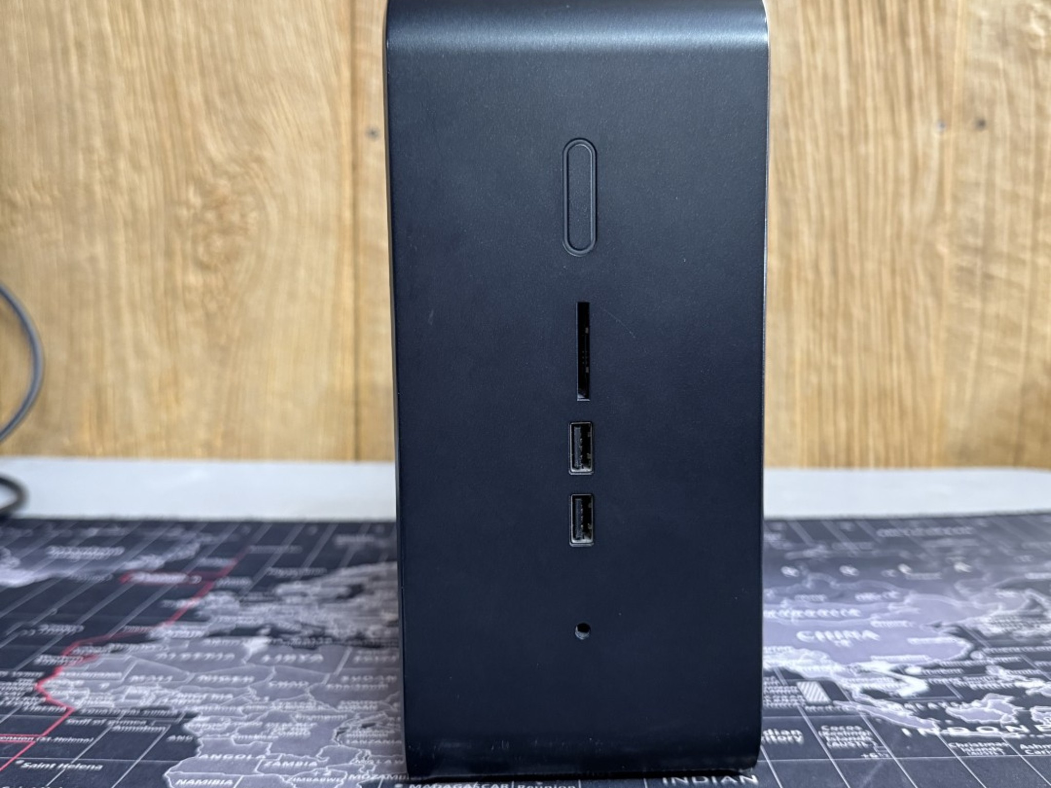 Intel Nuc 9 Extreme (NUC9i7QNX), i7-9750H 6C/12T, 32GB Ram, RTX 3060 TI, 500GB (Boot) / 1TB (Data)