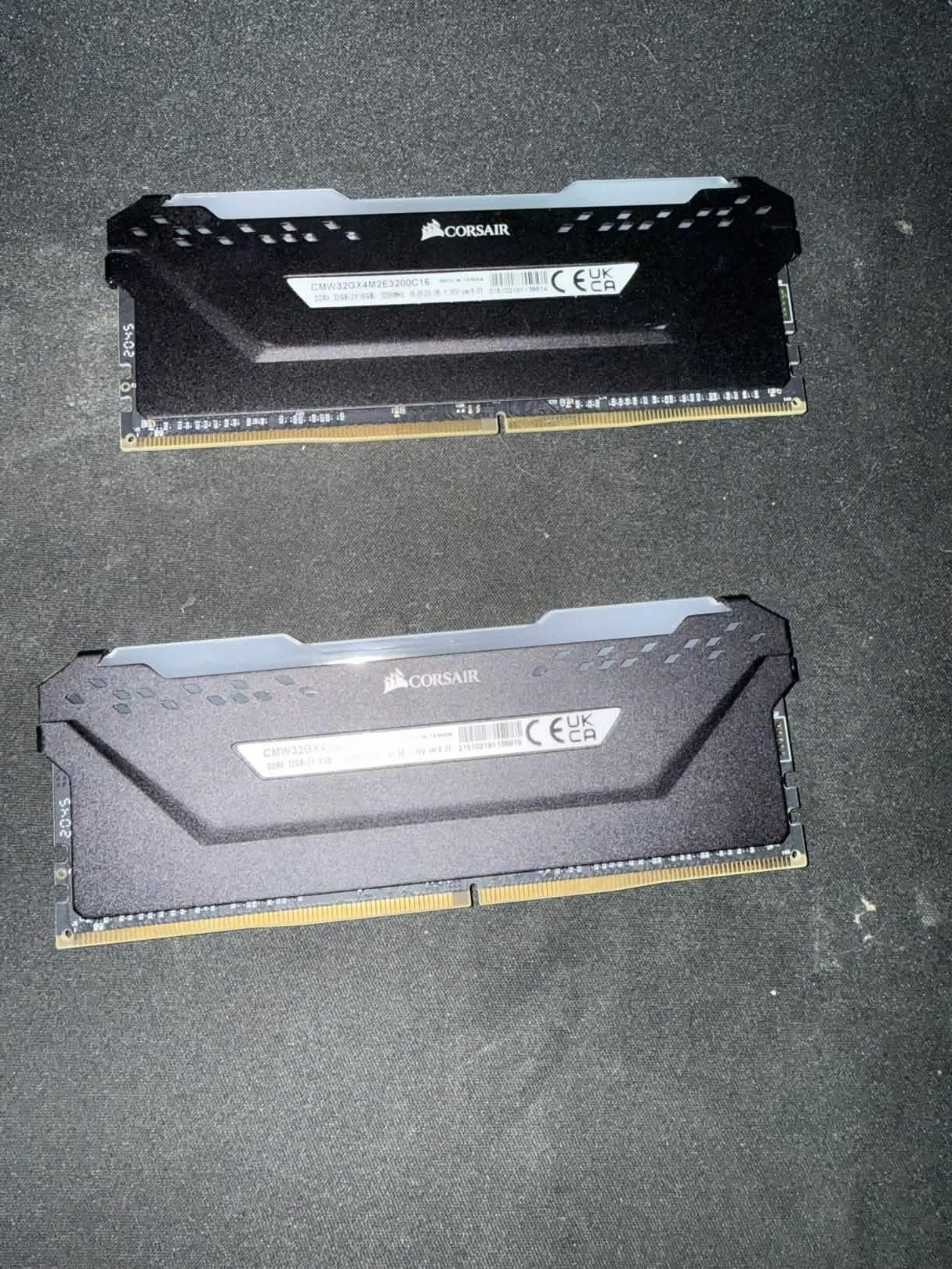Corsair Vengeance PRO 32 GB (2x16) RAM DDR4 3200MHZ