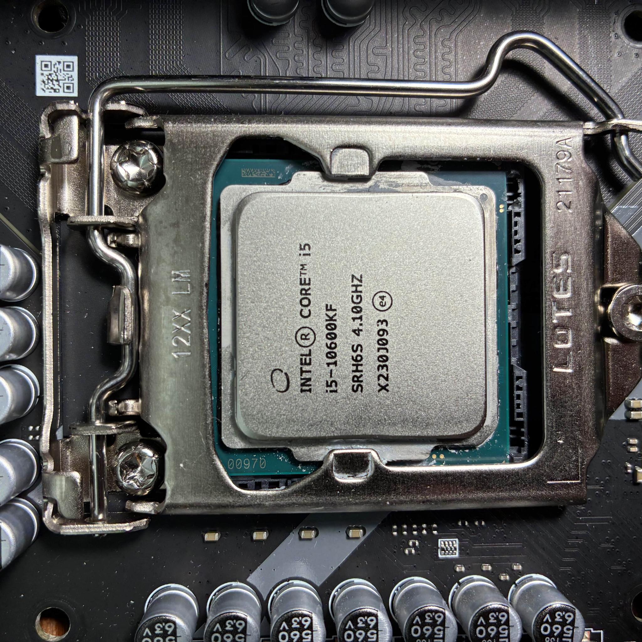i5 10600KF, MSI Z490, 32GB DDR4