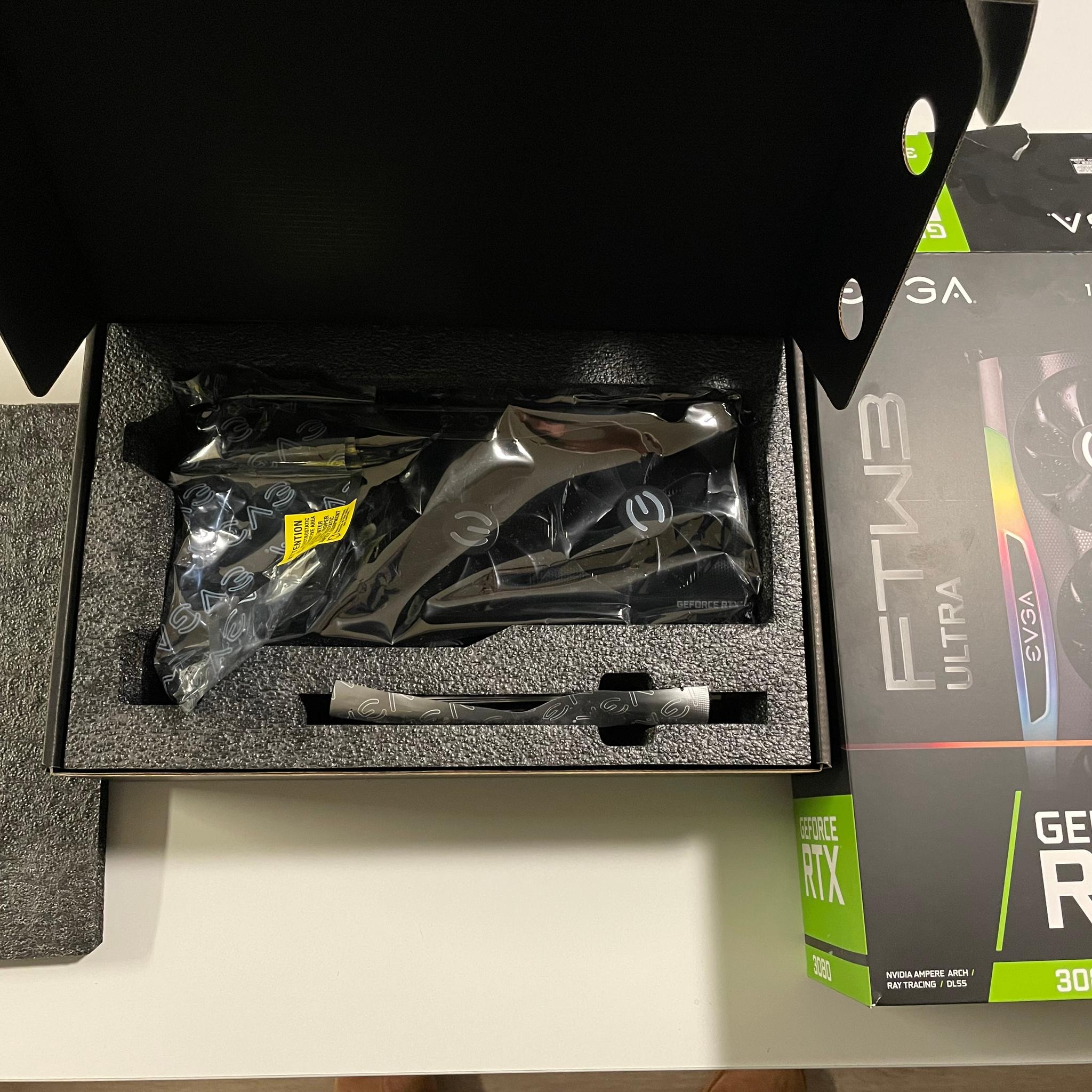 EVGA GeForce RTX 3080 FTW3 Ultra Gaming, 12G-P5-4877-KL, 12GB GDDR6X - CIB Complete