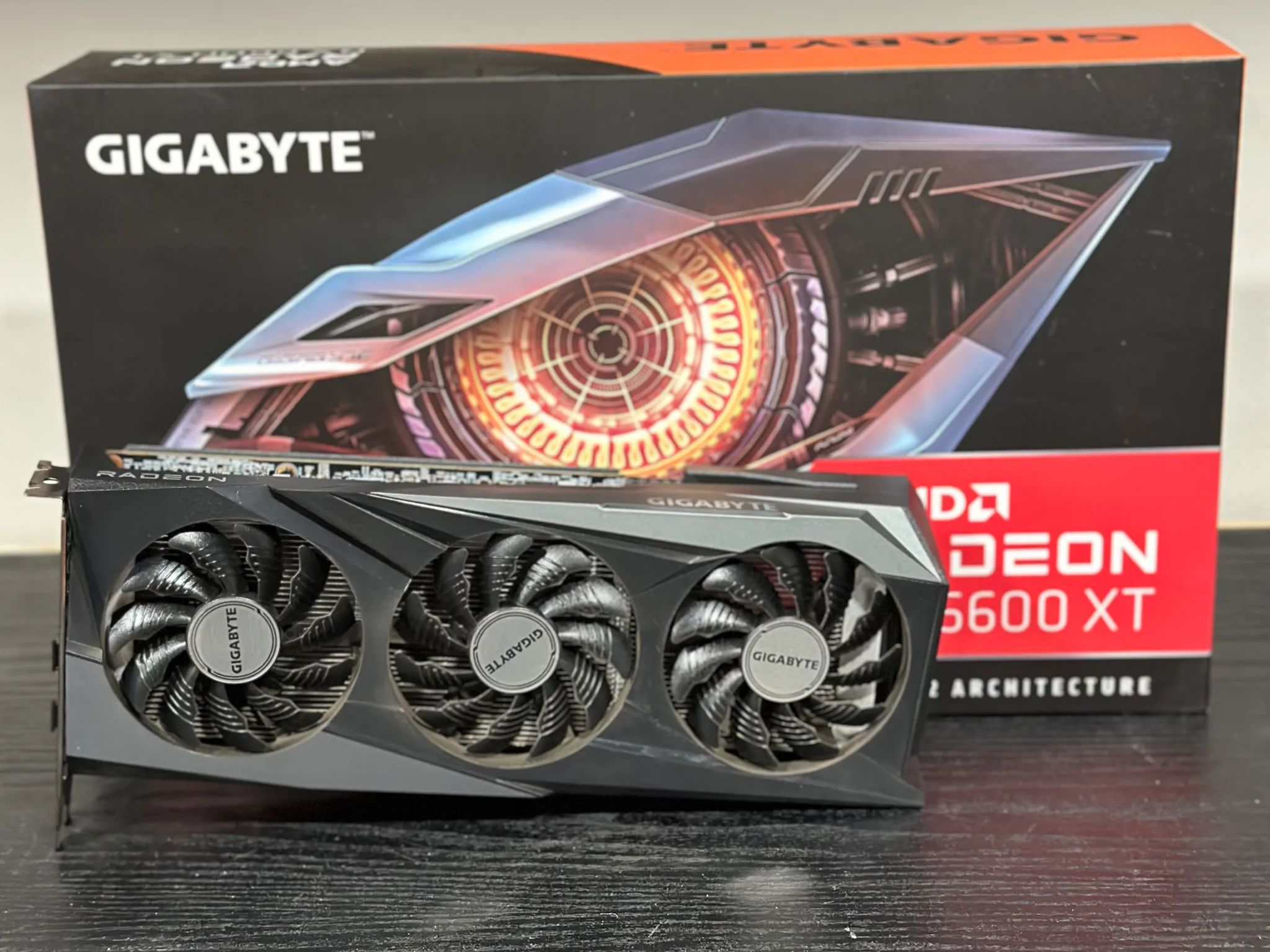 GIGABYTE Radeon RX 6600 XT Gaming OC PRO 8G Graphics Card, WINDFORCE 3X Cooling System
