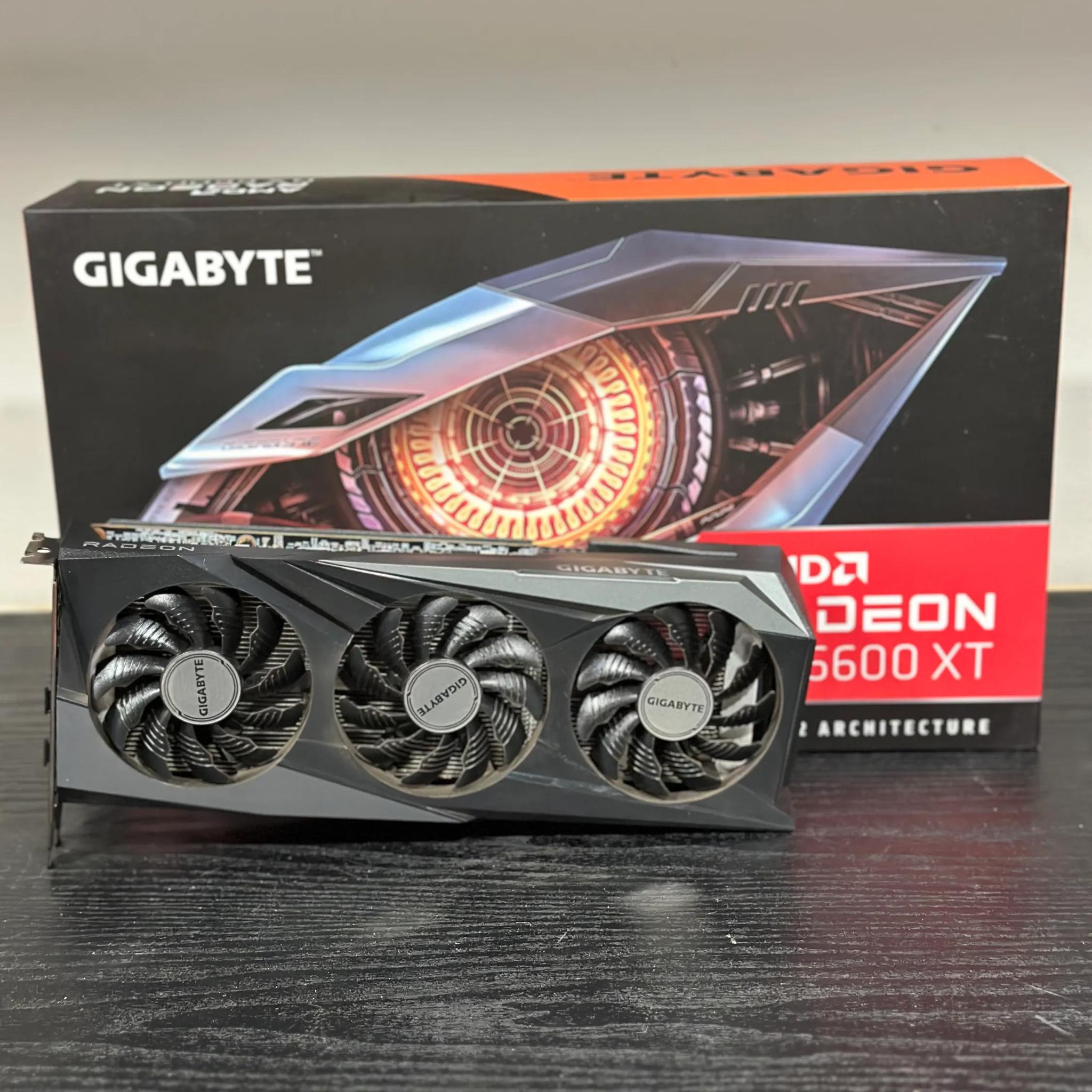 GIGABYTE Radeon RX 6600 XT Gaming OC PRO 8G Graphics Card, WINDFORCE 3X Cooling System