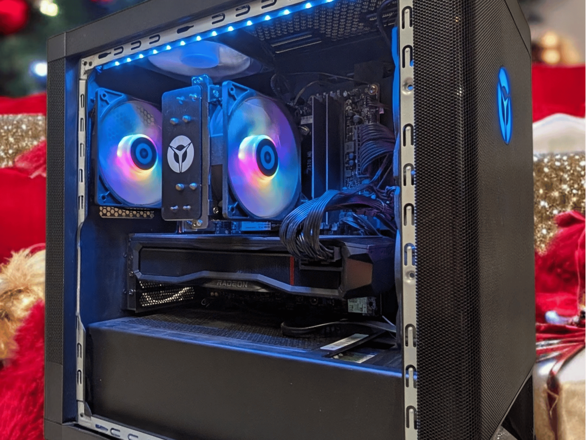 Jawa DOTD! Lenovo Legion 12700F | RX 7900XT | 32GB DDR5 | 1TB SSD