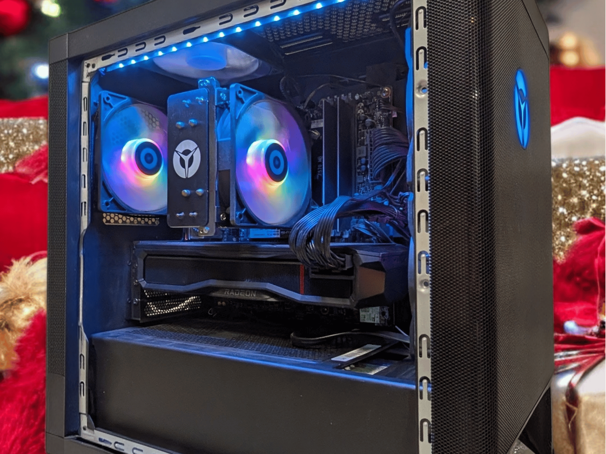 Jawa DOTD! Lenovo Legion 12700F | RX 7900XT | 32GB DDR5 | 1TB SSD