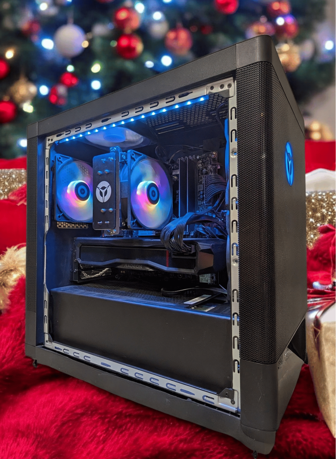 Jawa DOTD! Lenovo Legion 12700F | RX 7900XT | 32GB DDR5 | 1TB SSD