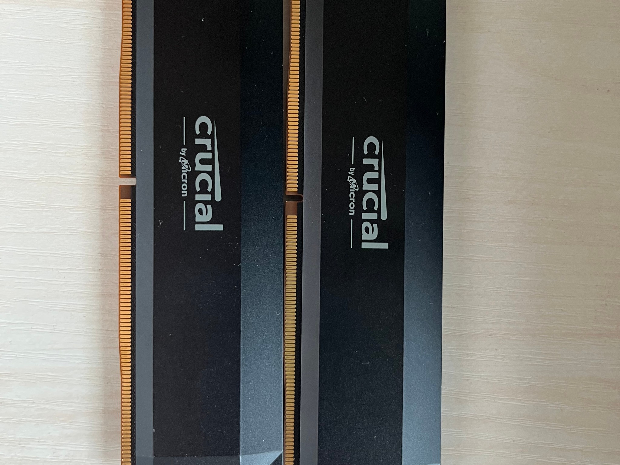 Crucial - Pro Overclocking 32GB (2x16GB) DDR5 6000MHz C36 UDIMM Desktop Memory - Black