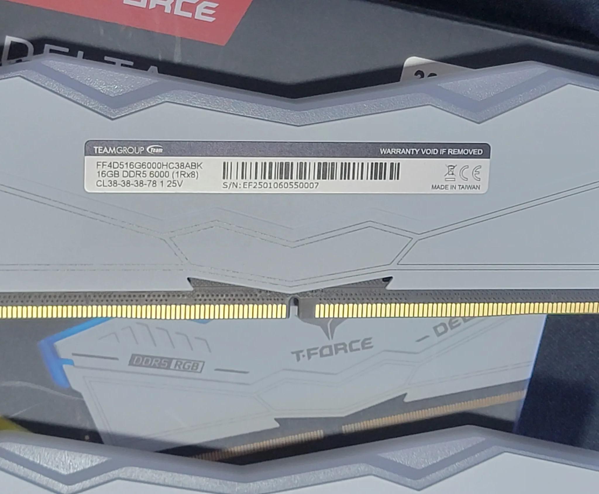 T-Force Delta RGB DDR5 White-4x16 64 GB 6000/CL38