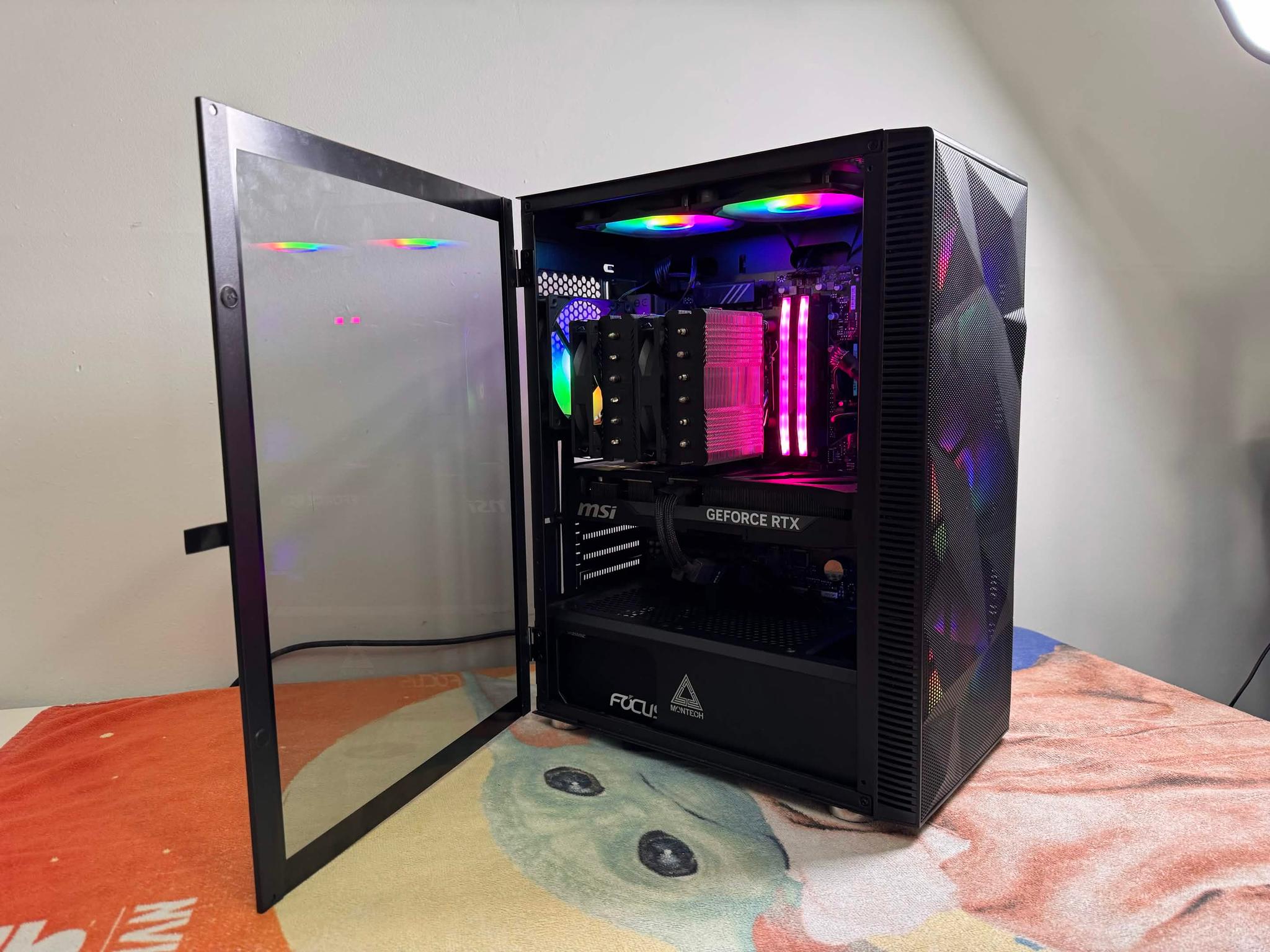 Gaming PC: Ryzen 5 7600x / MSI GeForce RTX 5070 12G SHADOW 3X OC / 32GB RAM