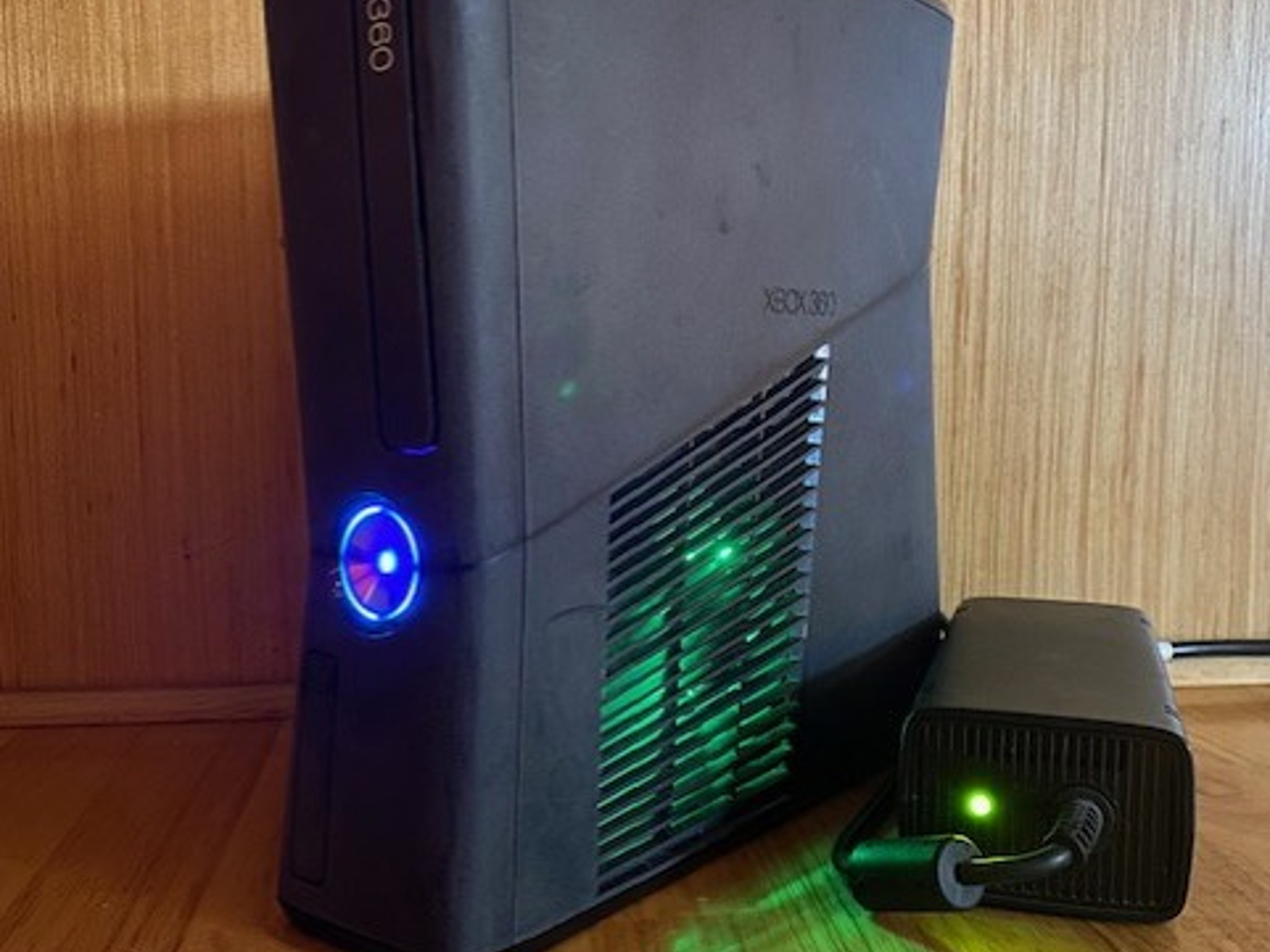 RGH3 Xbox 360 - Blue ROL - Auto RGB fan - 250Gb