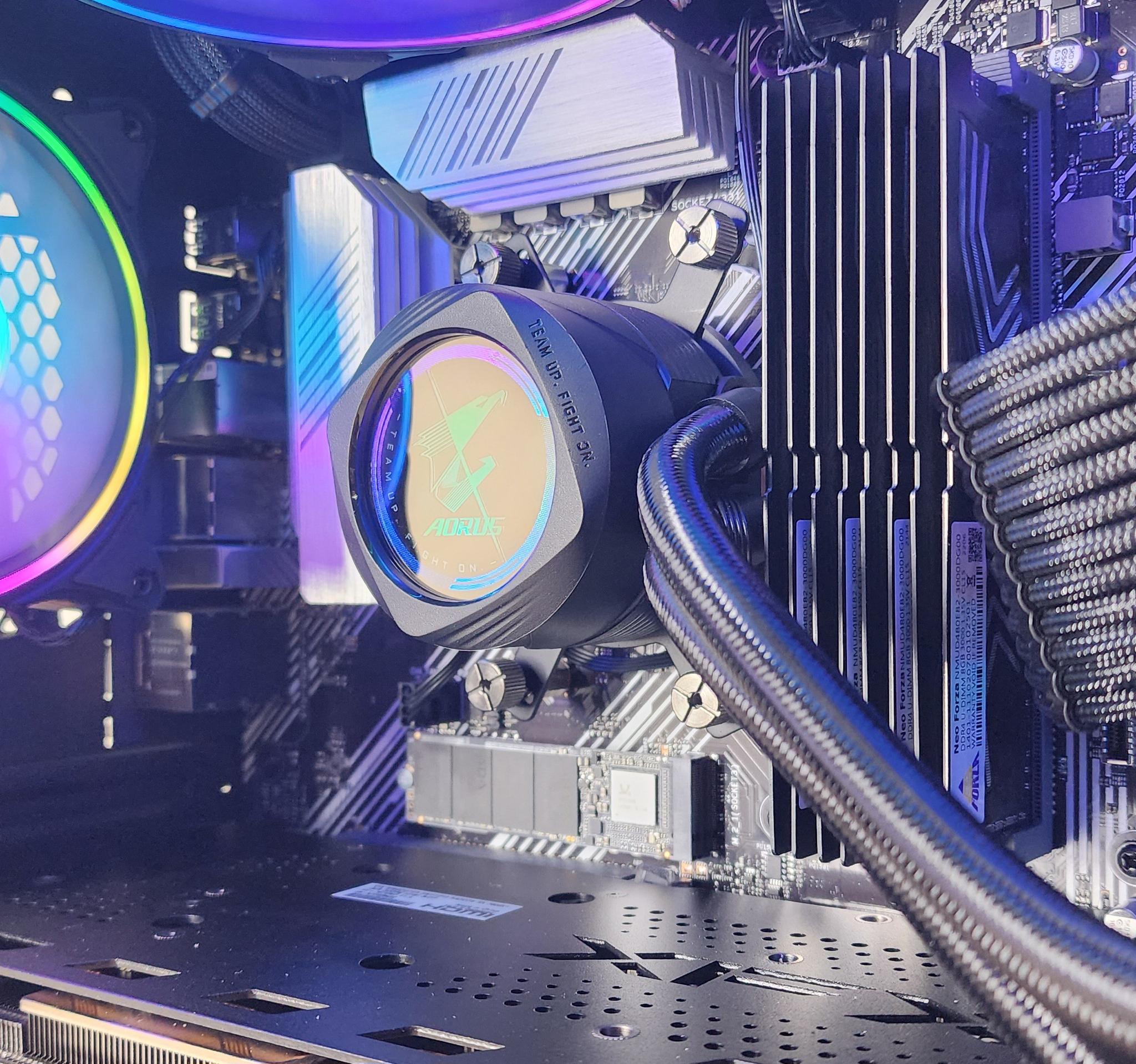 Gaming PC Ryzen 9 5950X 32GB RAM 1TB SSD RX 7800 XT 16GB Windows 11 PC
