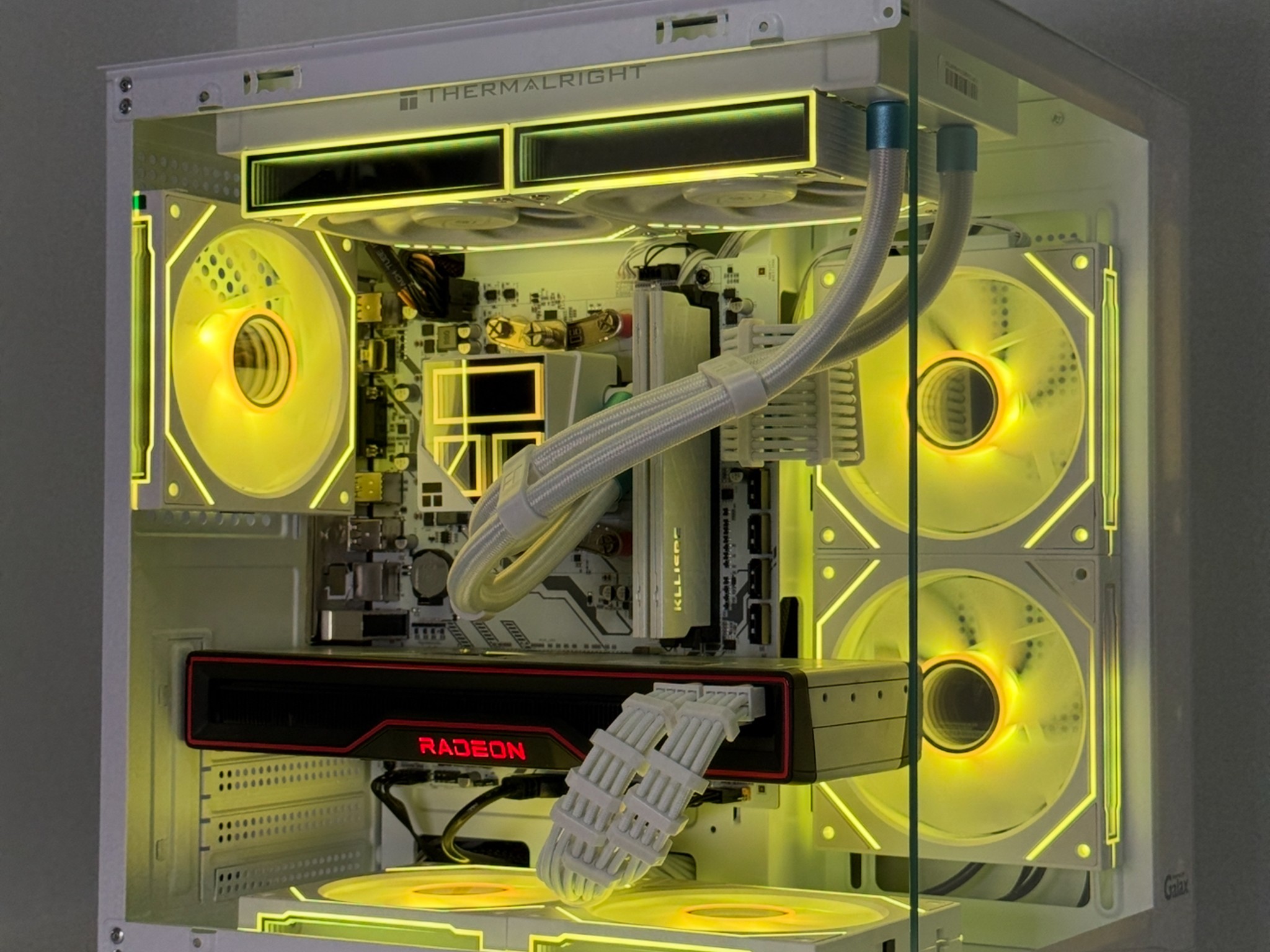 ⚪️WHITEOUT FURY⚪️ 1440p | RX 6800 16GB | RYZEN 5 5600X | 1TB M.2
