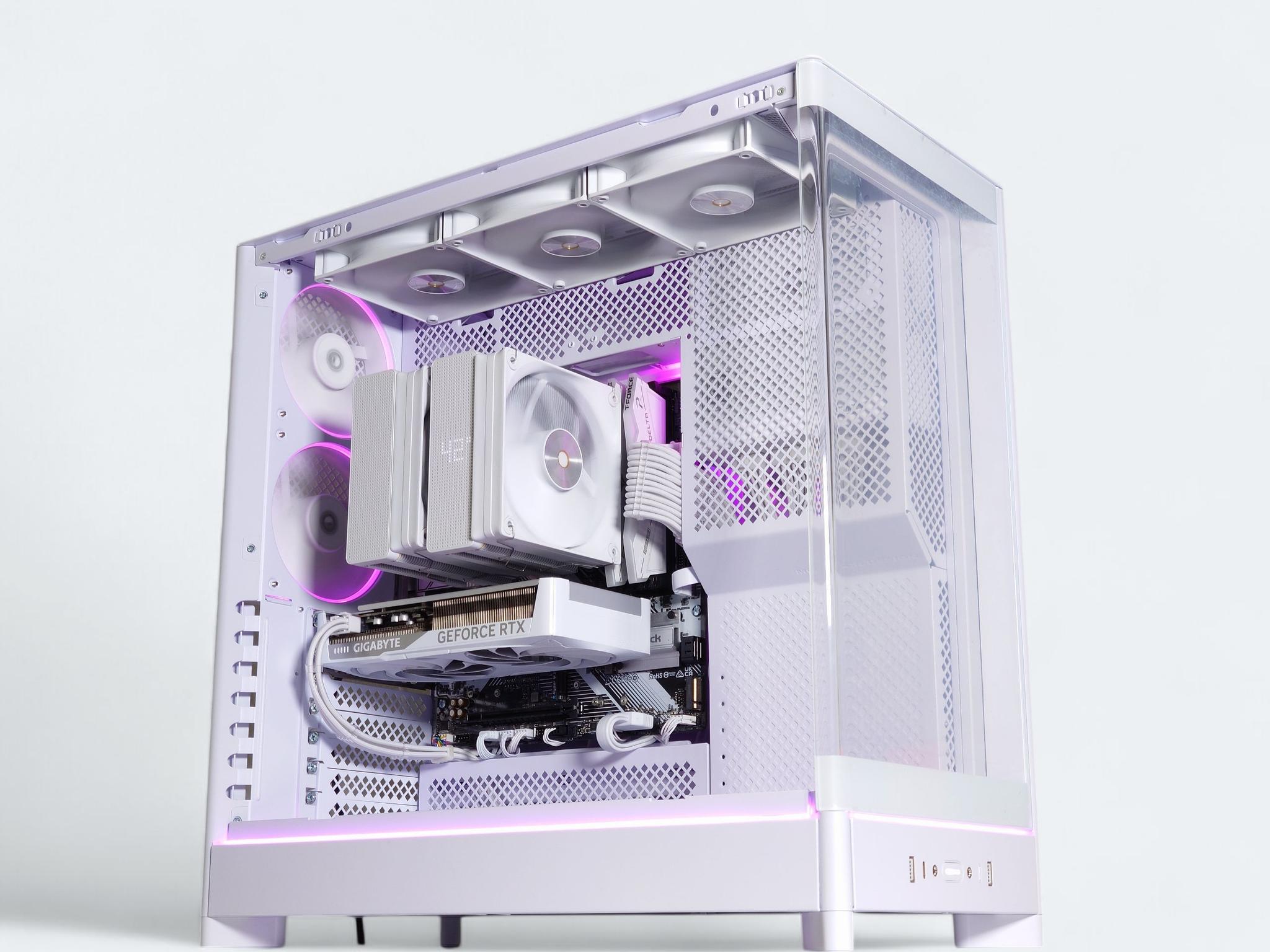 🌬️🥶Iceberg Gaming PC🧊Nvidia RTX 5060 Ti 16GB❄️AMD Ryzen 7 7700❄️32GB DDR5❄️ 1TB